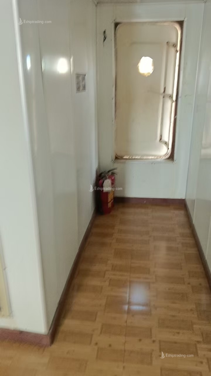 450 T Deck Barge /LCT For Sale