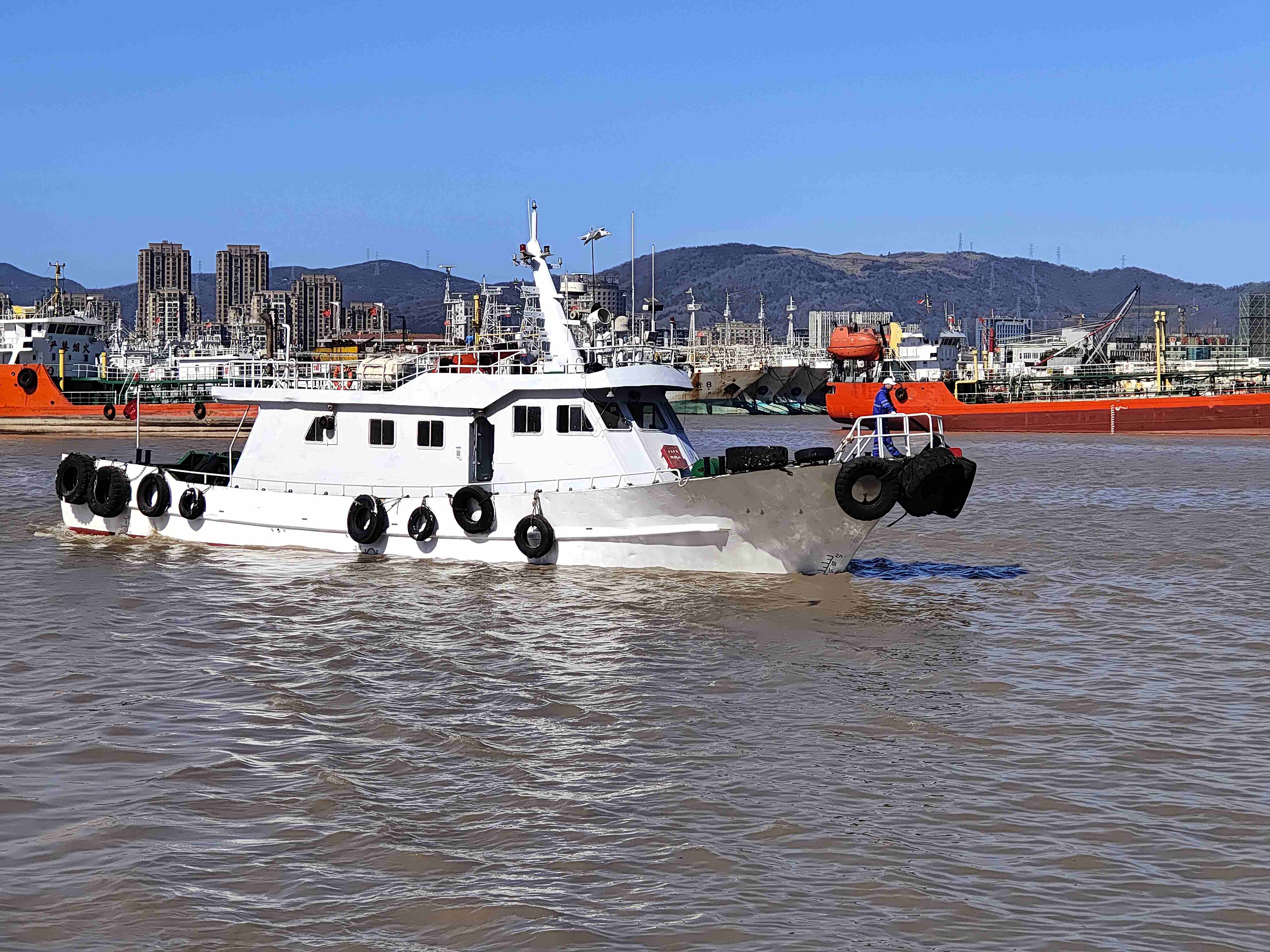 出售19.9米交通船