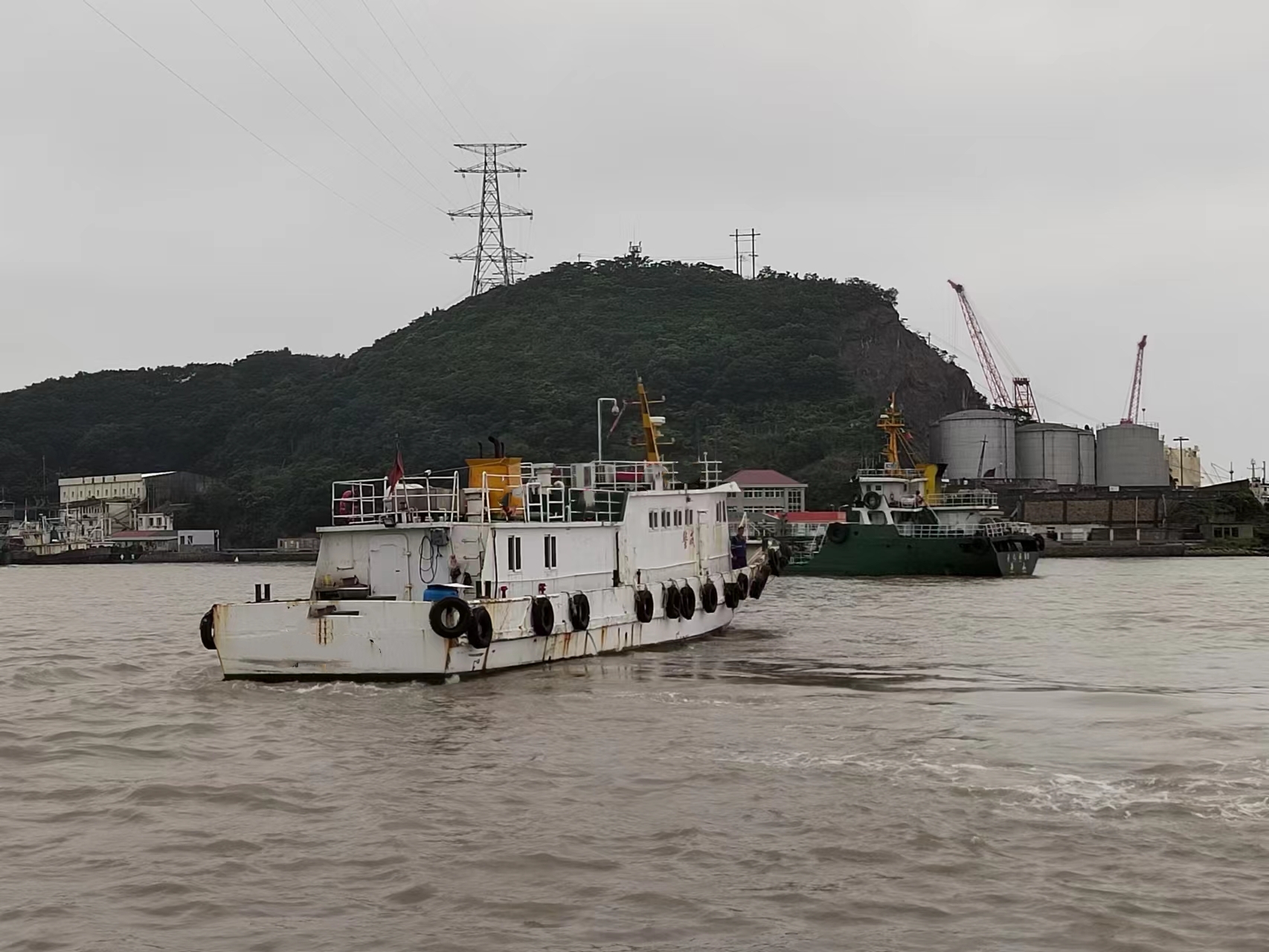 出售26.8米交通船