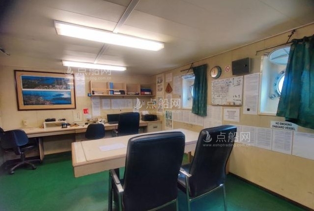 出售53000吨散货船