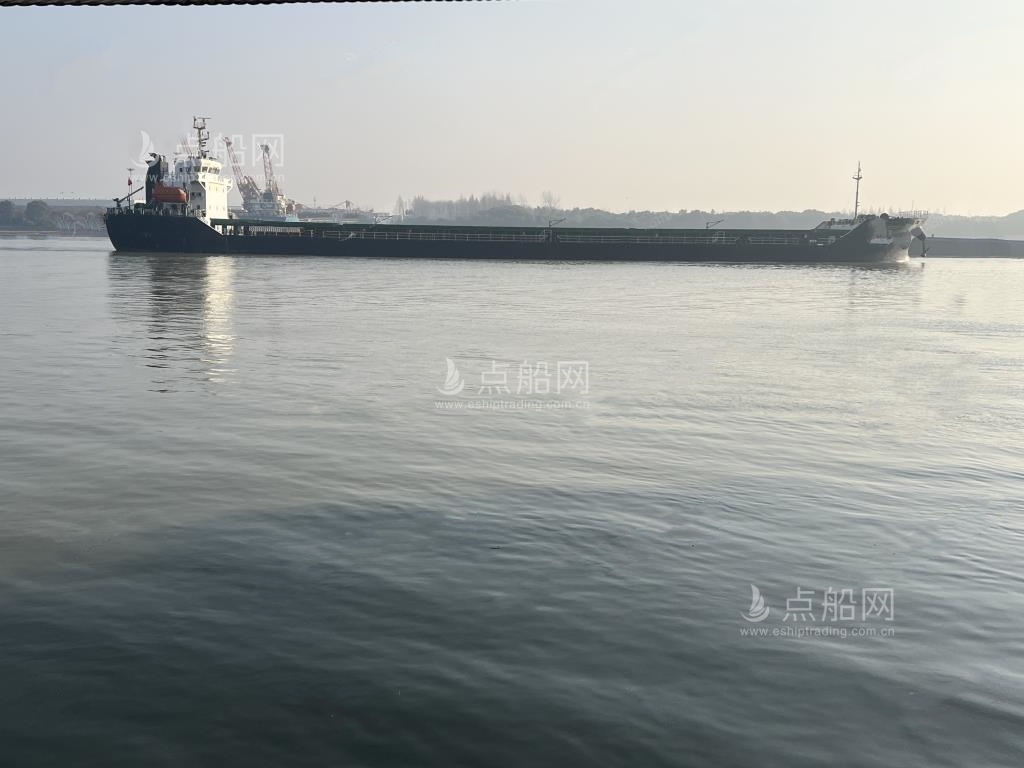 出售16000吨散货船