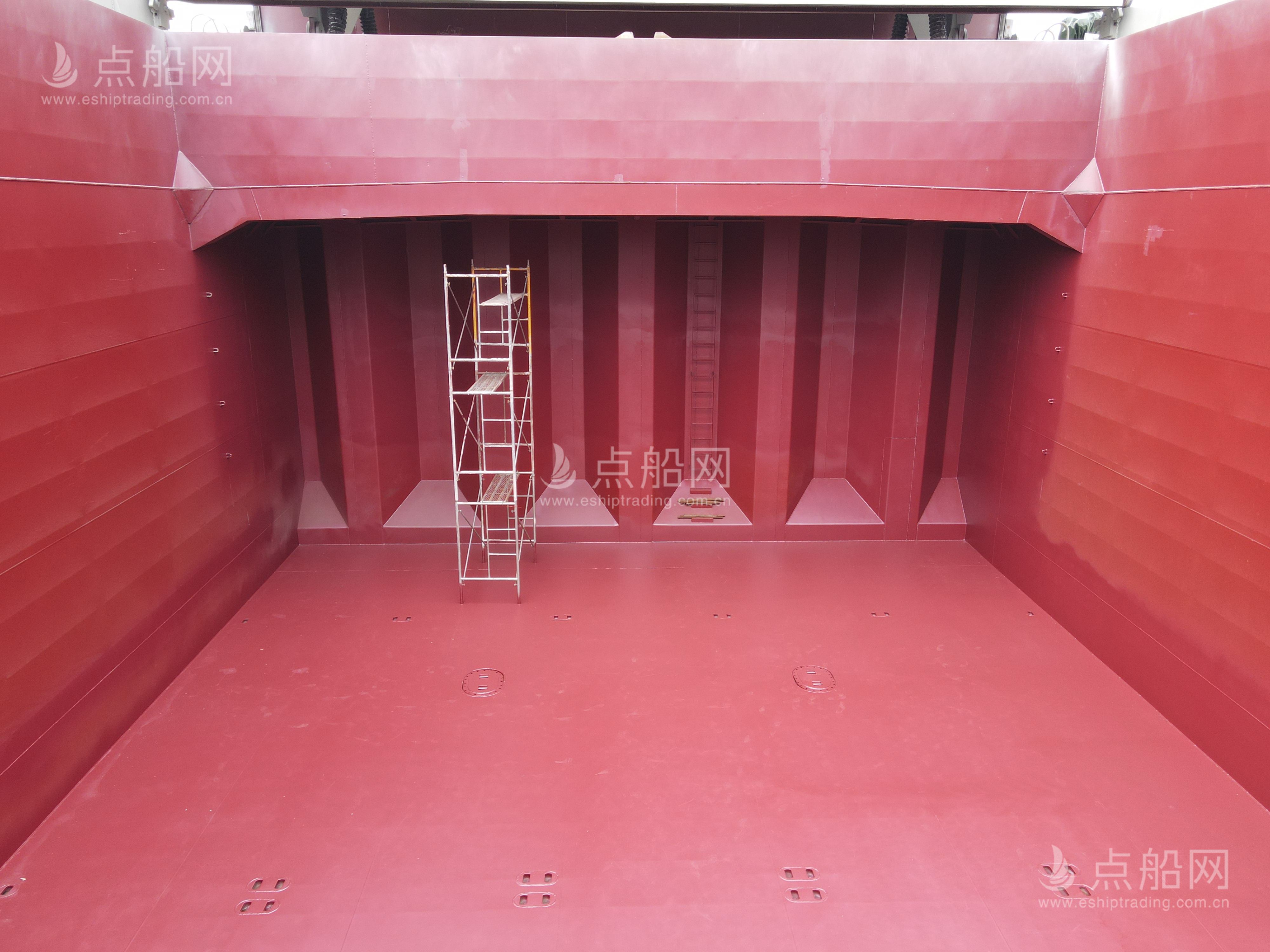 出售4709吨散货船