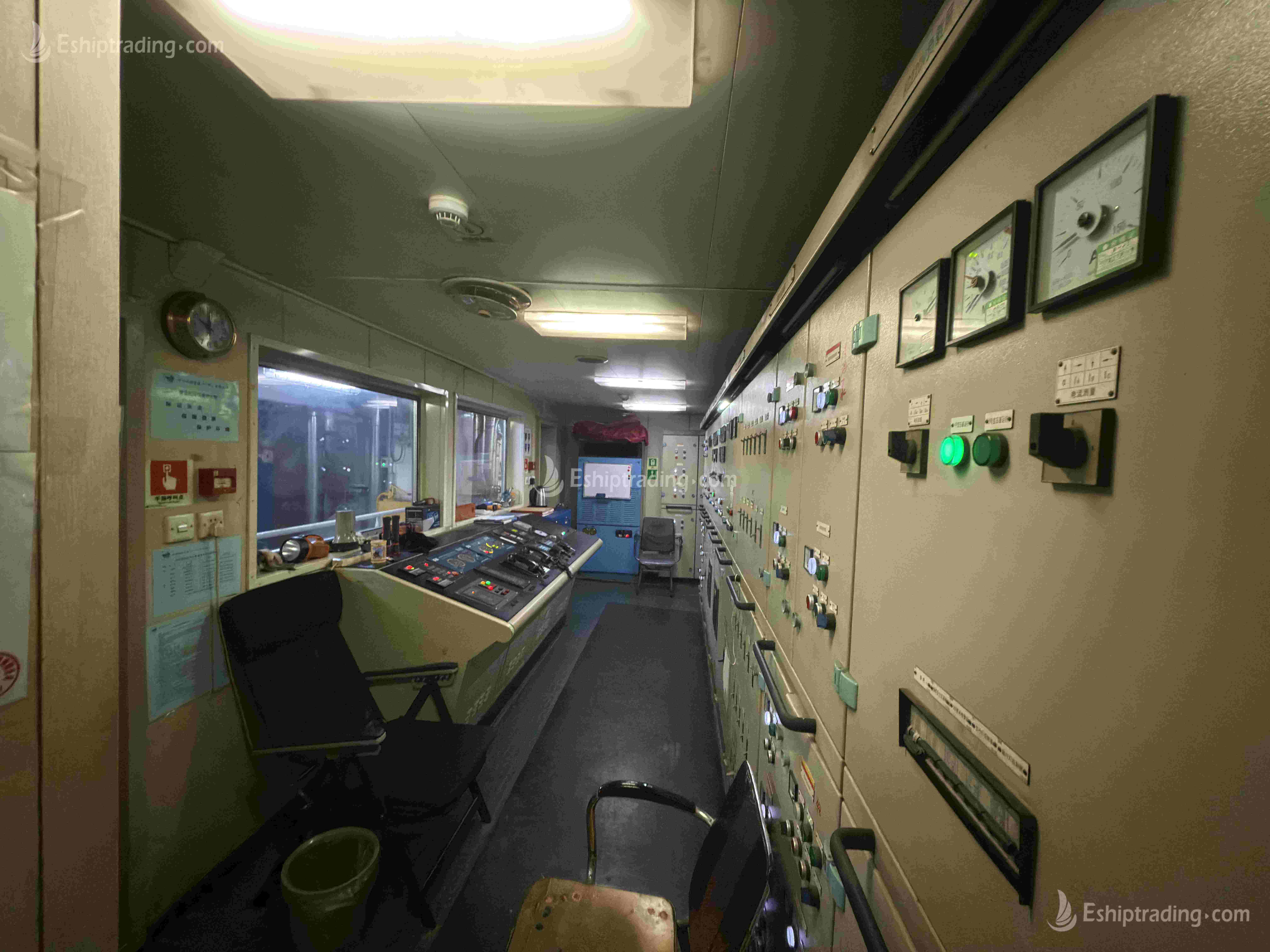 1700 T Bunkering Ship For Sale