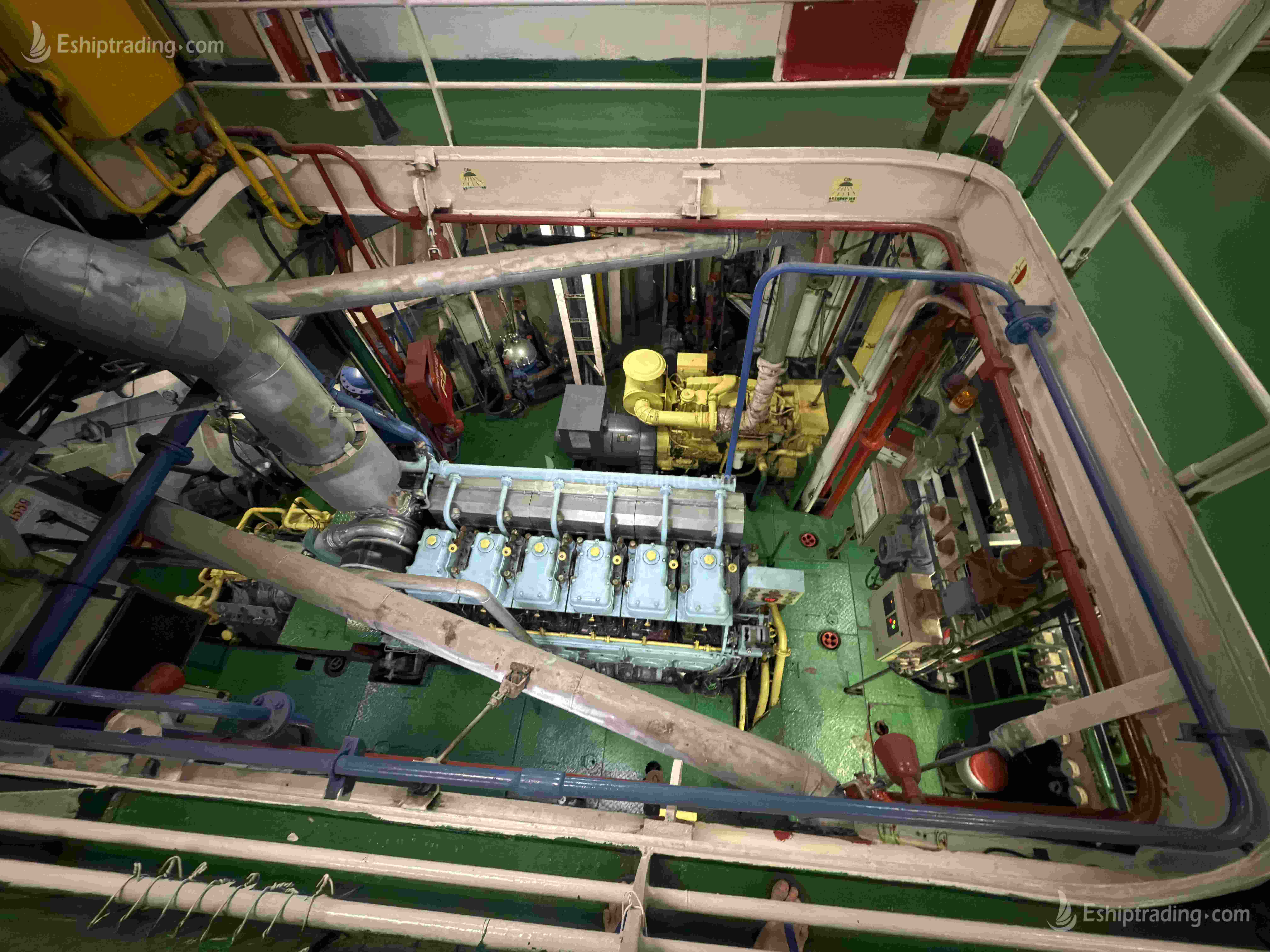 1700 T Bunkering Ship For Sale