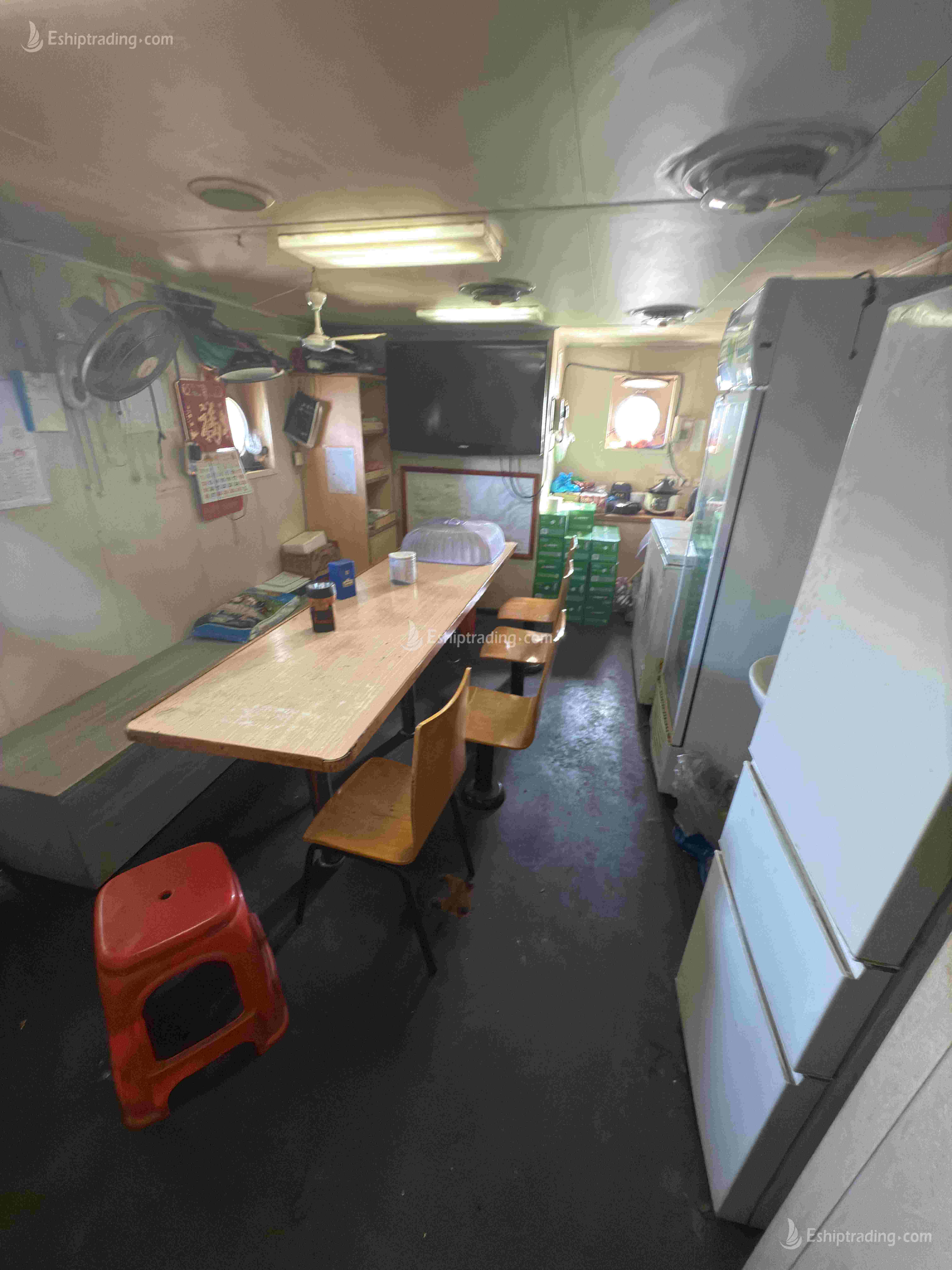 1700 T Bunkering Ship For Sale