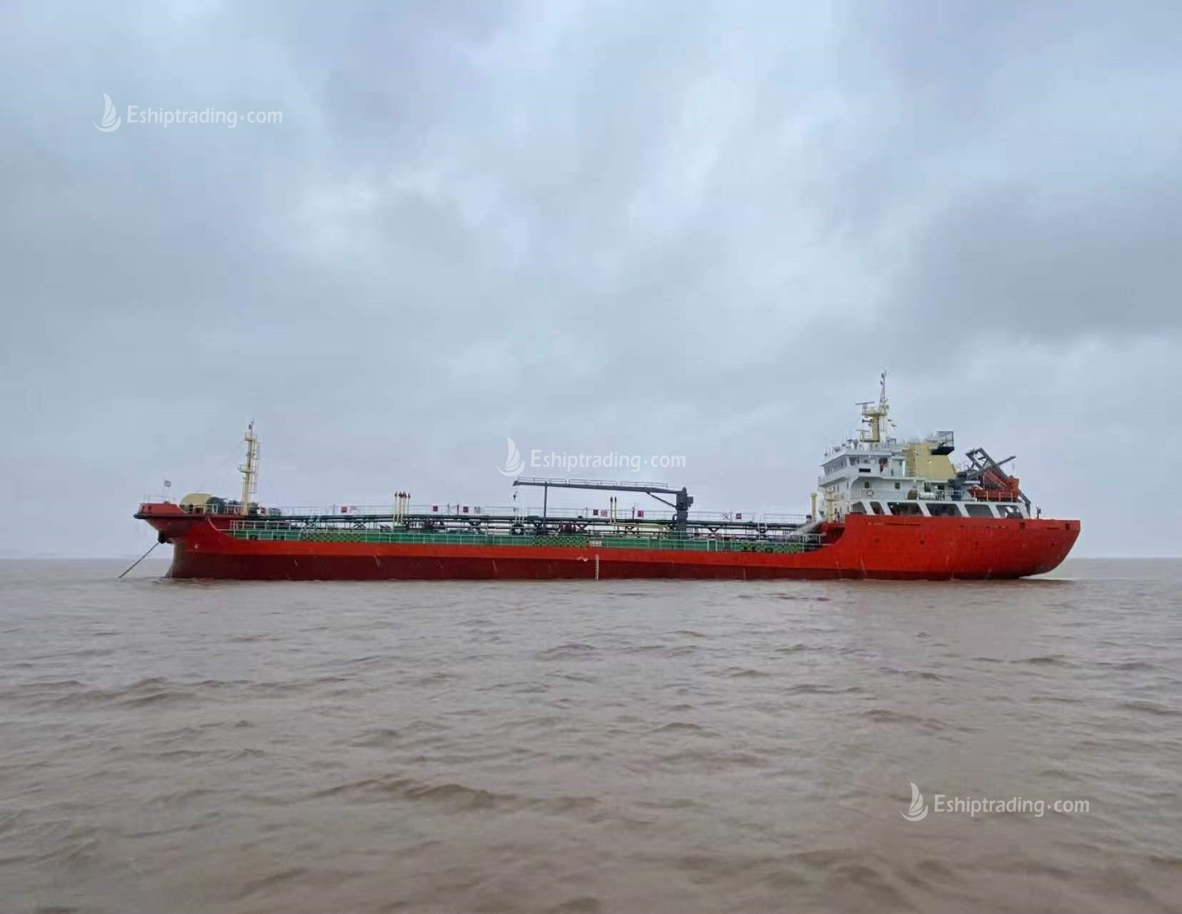 4450 T Product Oil Tanker For Sale
