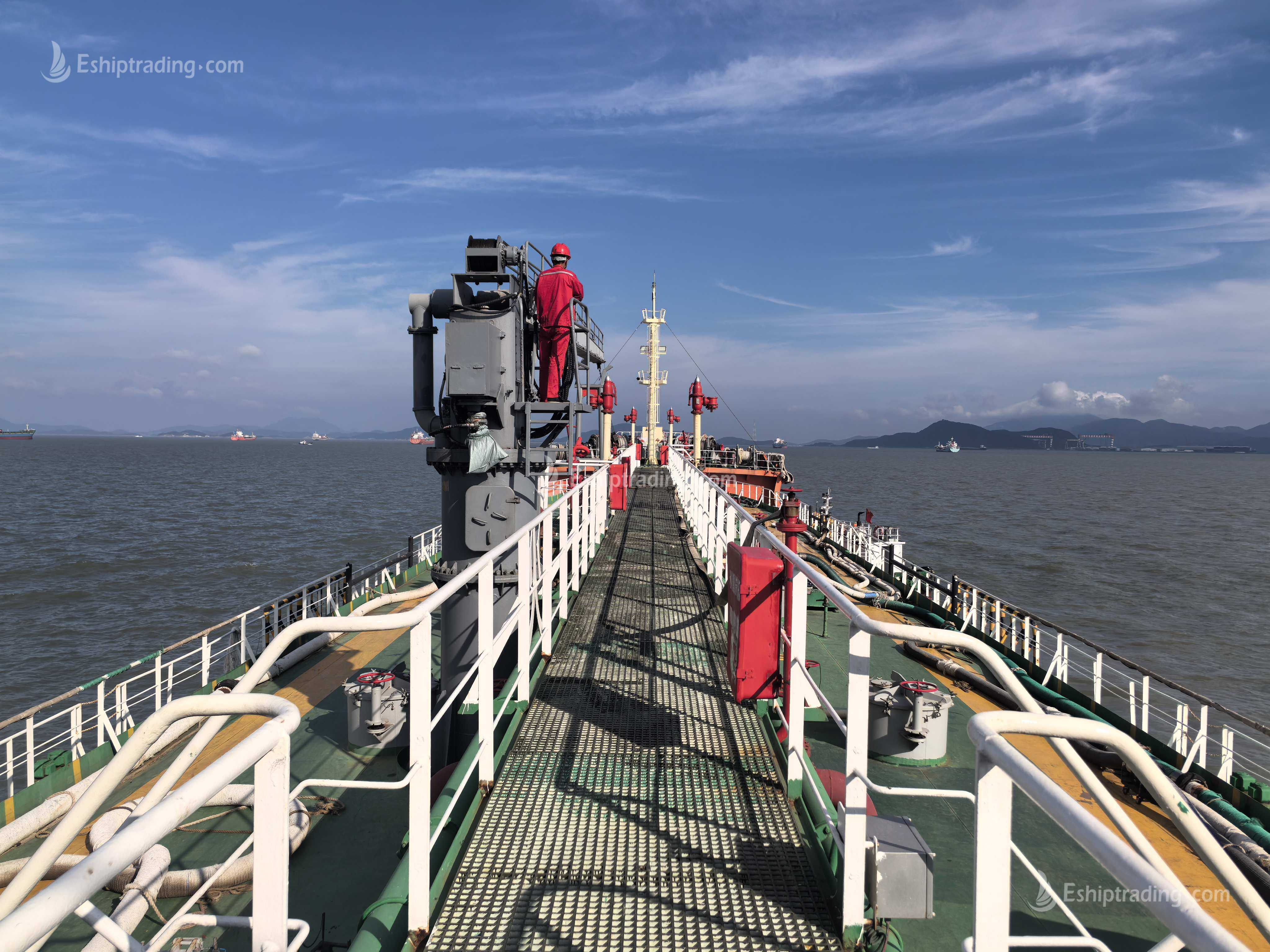 4450 T Product Oil Tanker For Sale