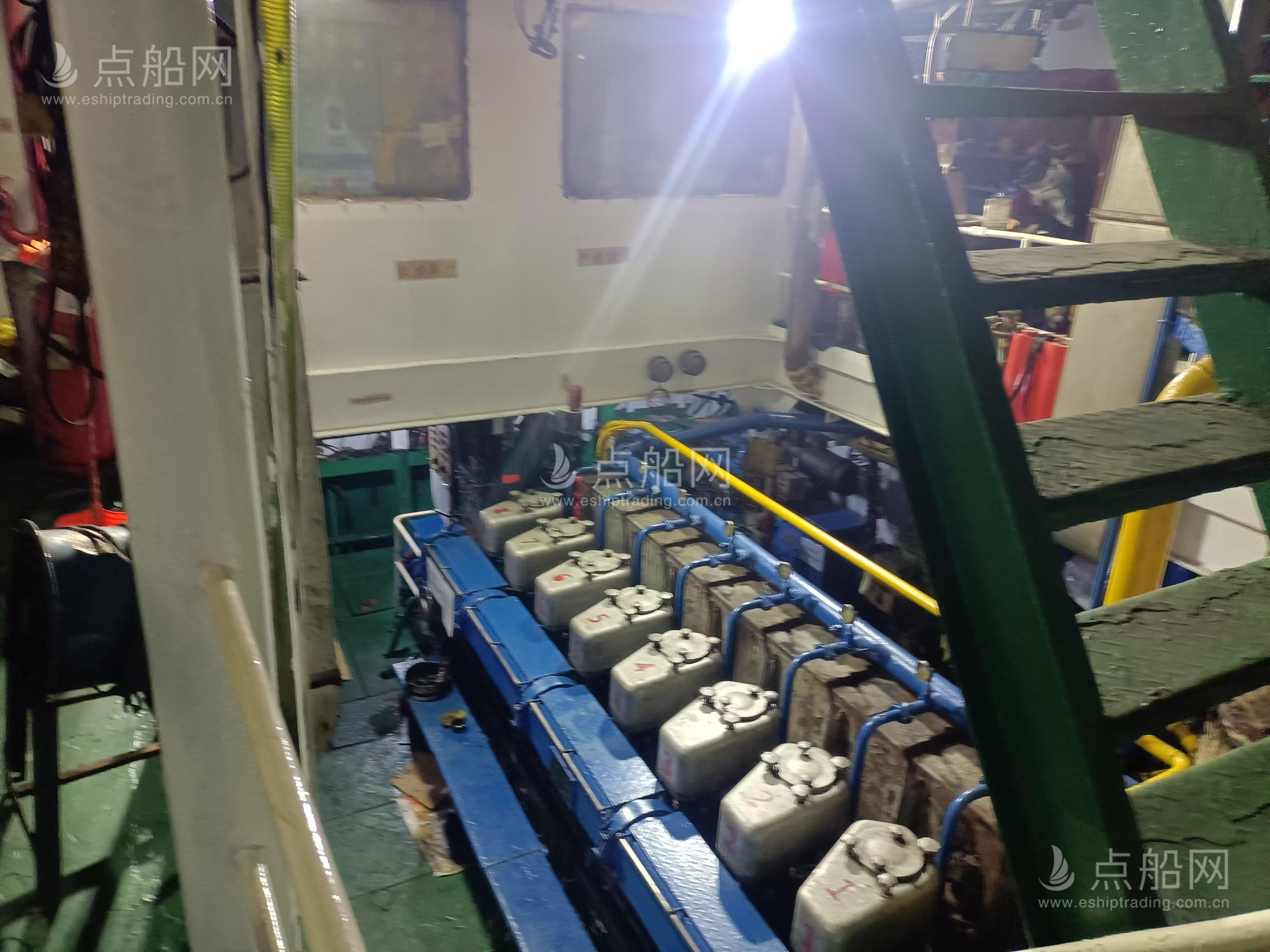 出售5026吨散货船