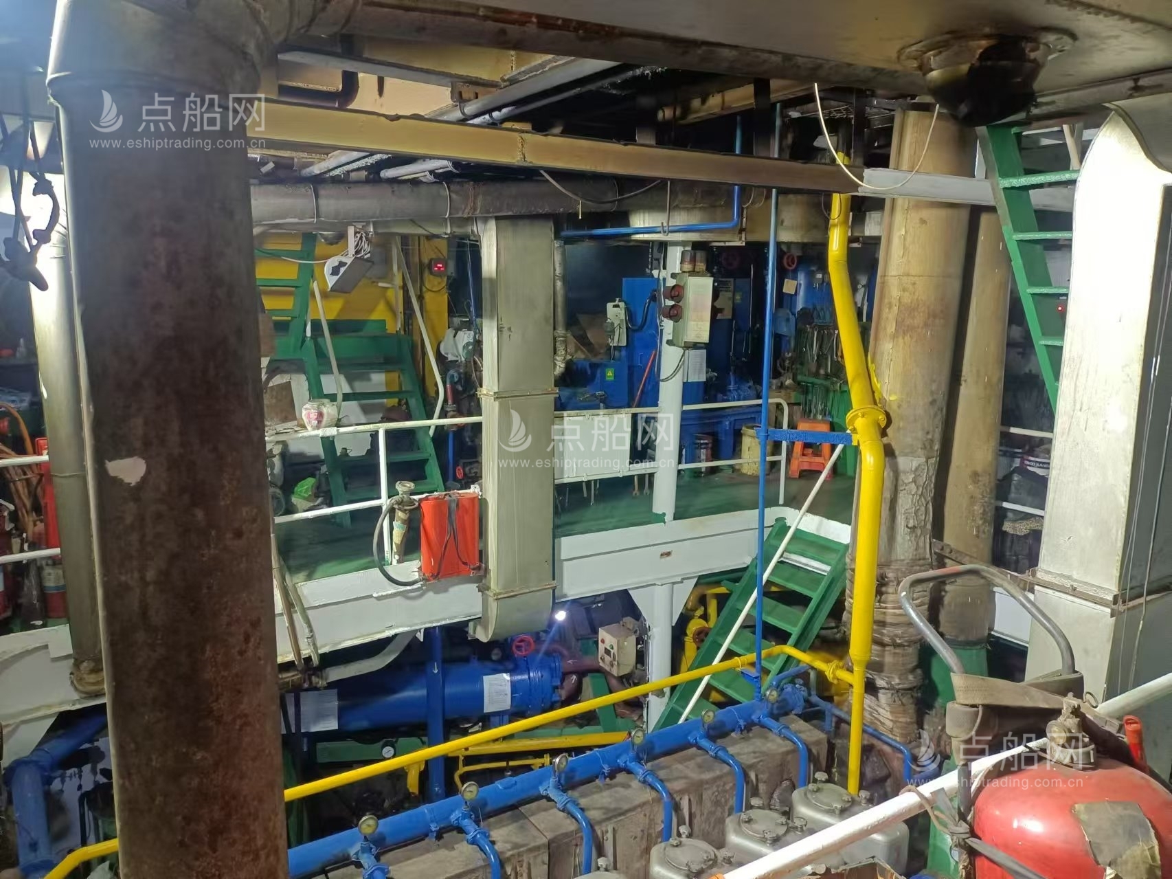 出售5068吨散货船