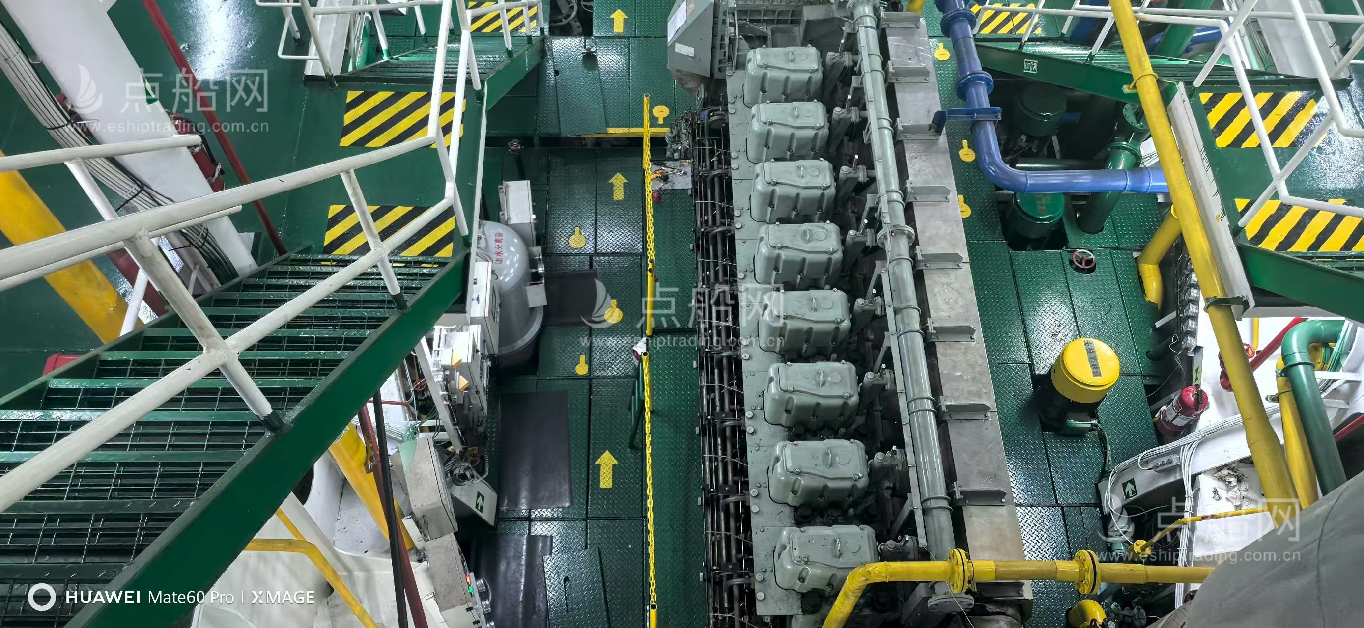 出售1354箱集装箱船