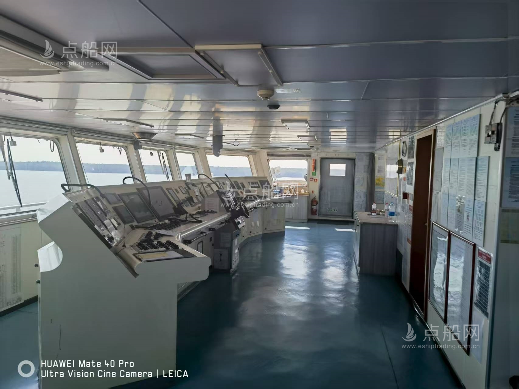 出售1354箱集装箱船