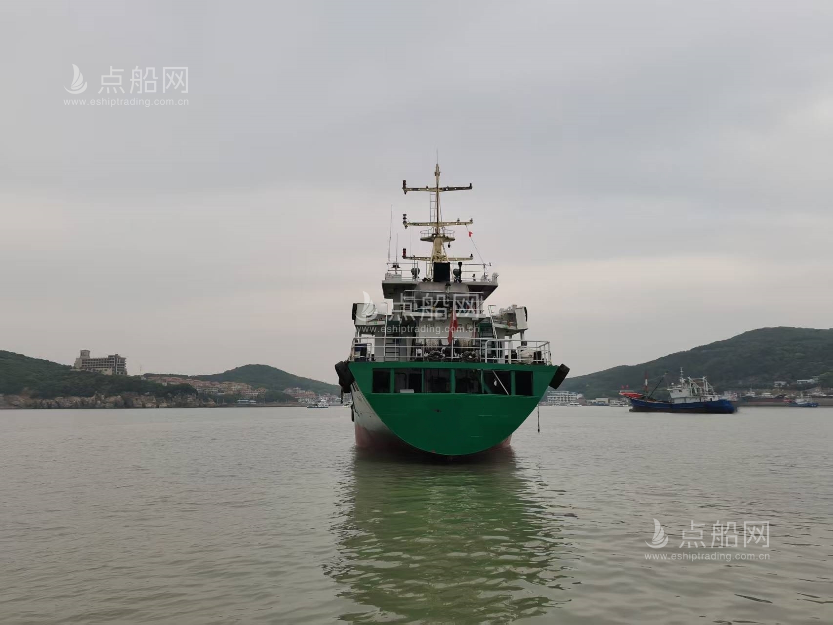 出售875吨加油船