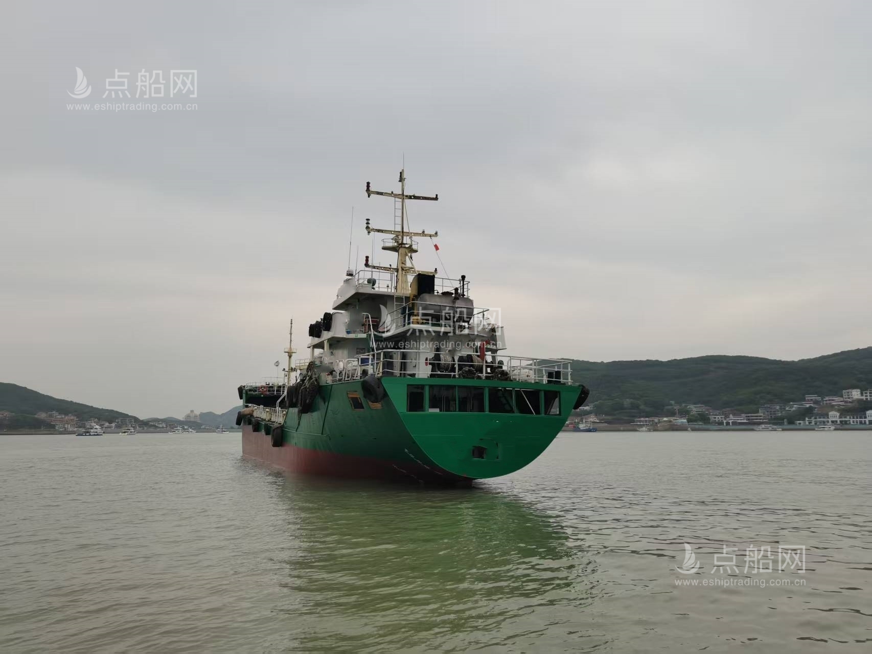 出售875吨加油船