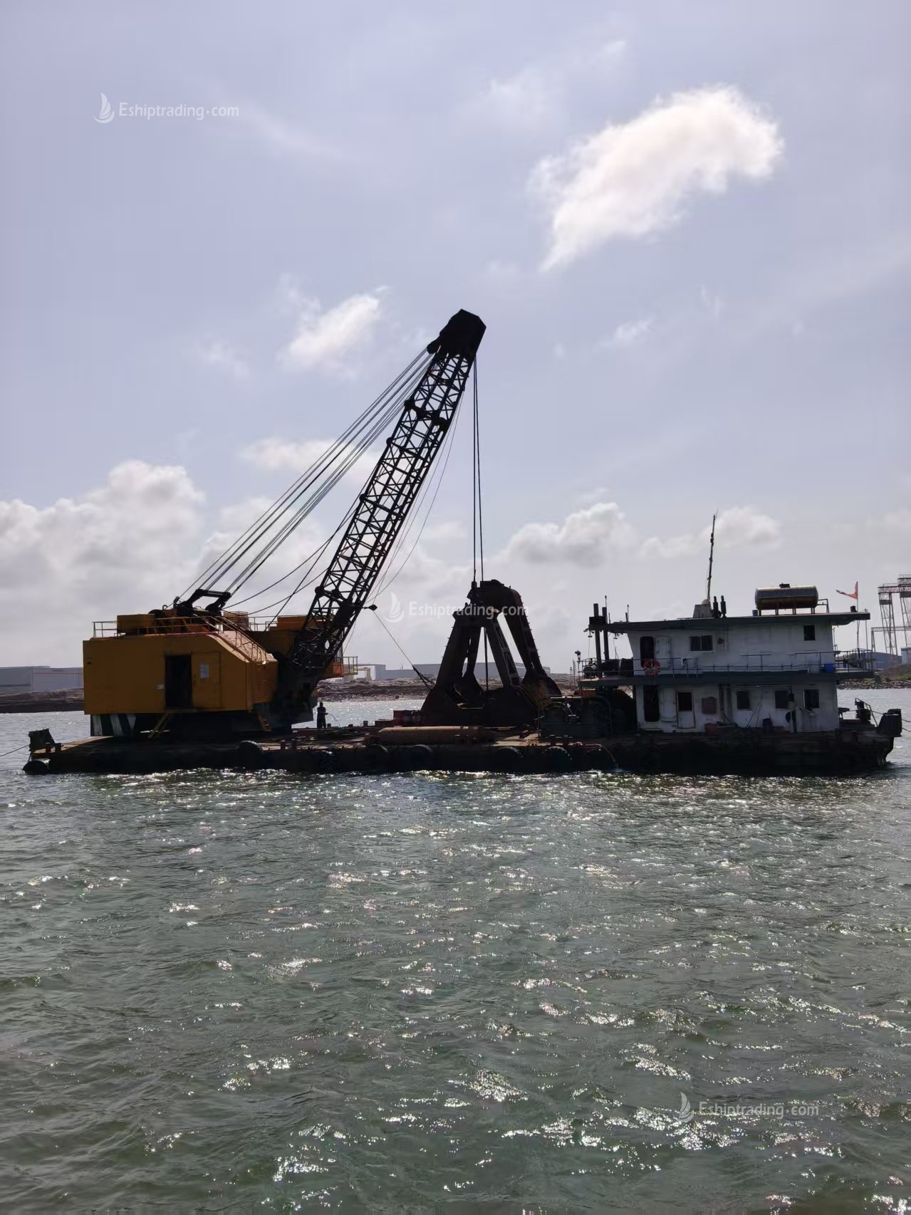 11 m³ Grab Dredger For Sale