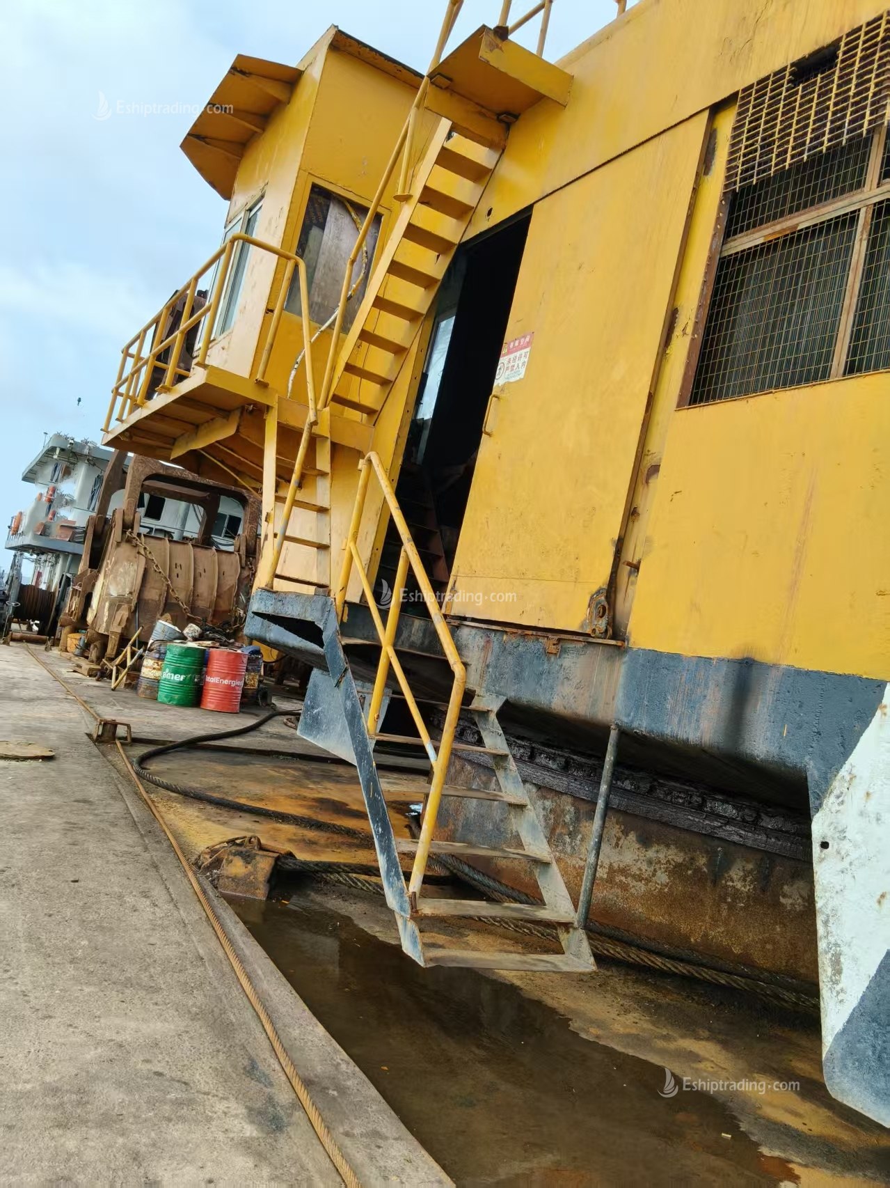 11 m³ Grab Dredger For Sale