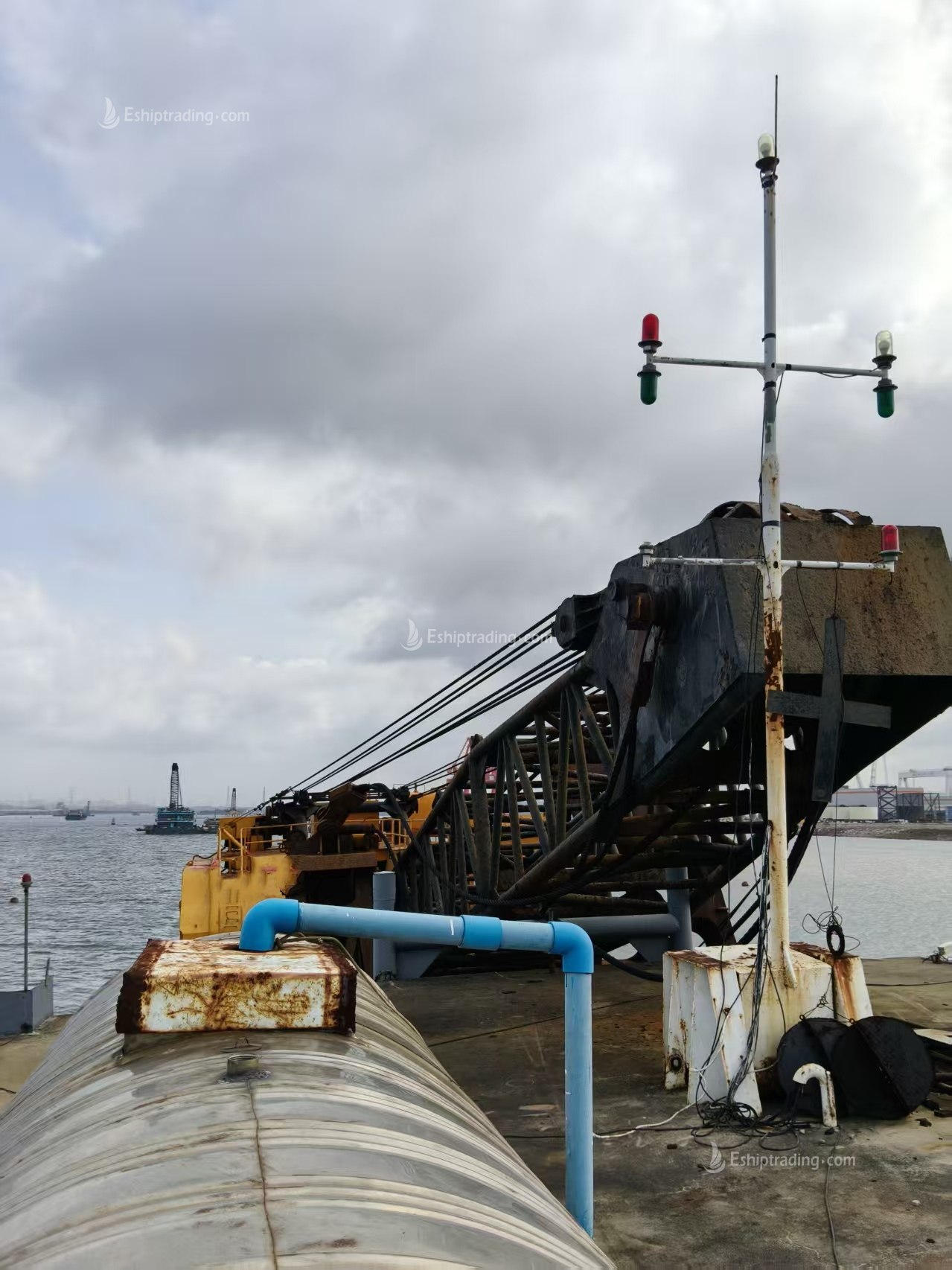 11 m³ Grab Dredger For Sale
