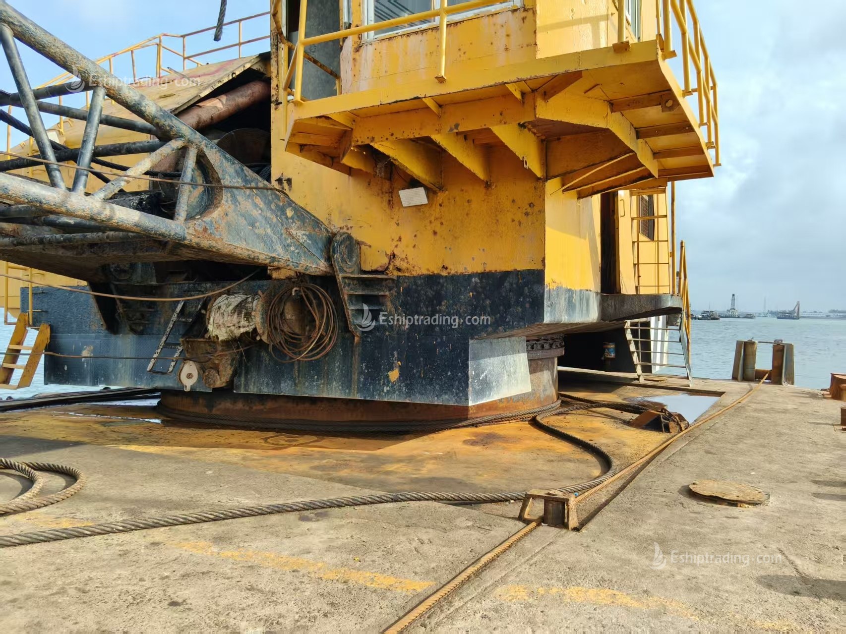 11 m³ Grab Dredger For Sale