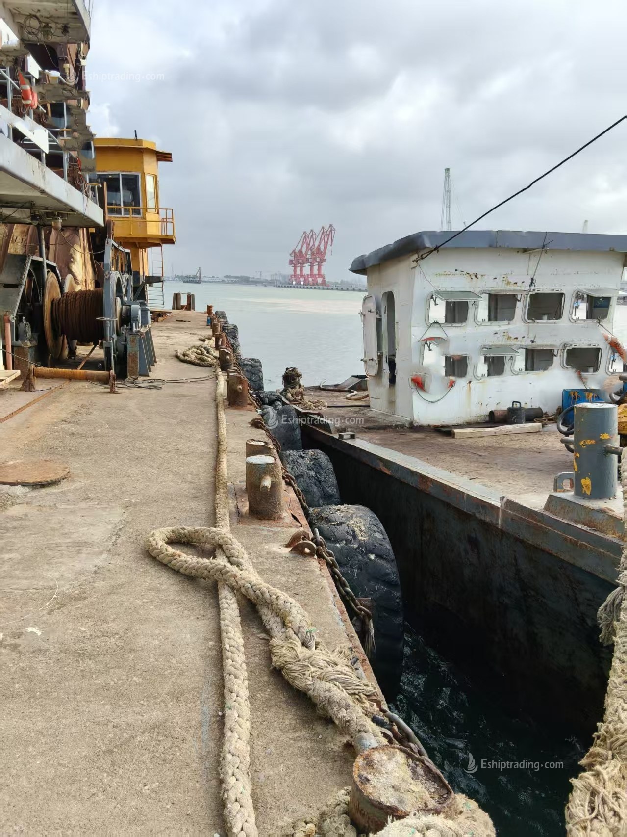 11 m³ Grab Dredger For Sale