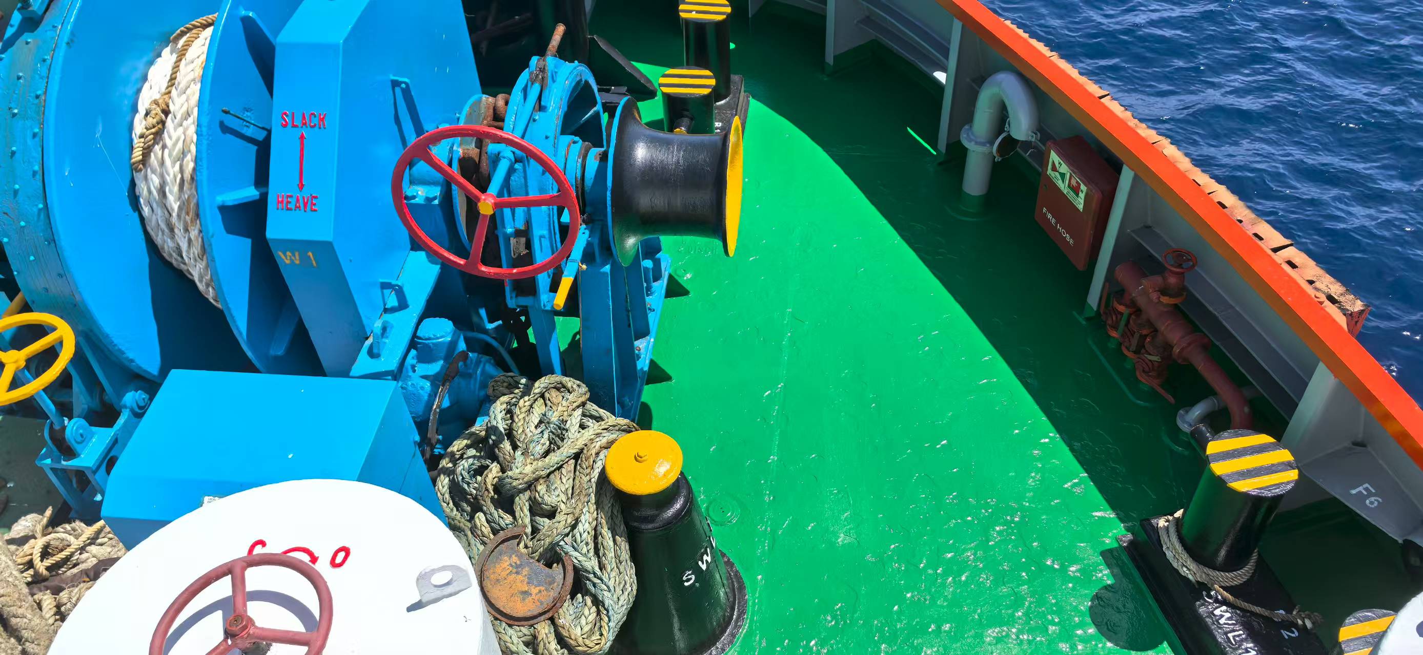 出售5222 马力三用拖轮