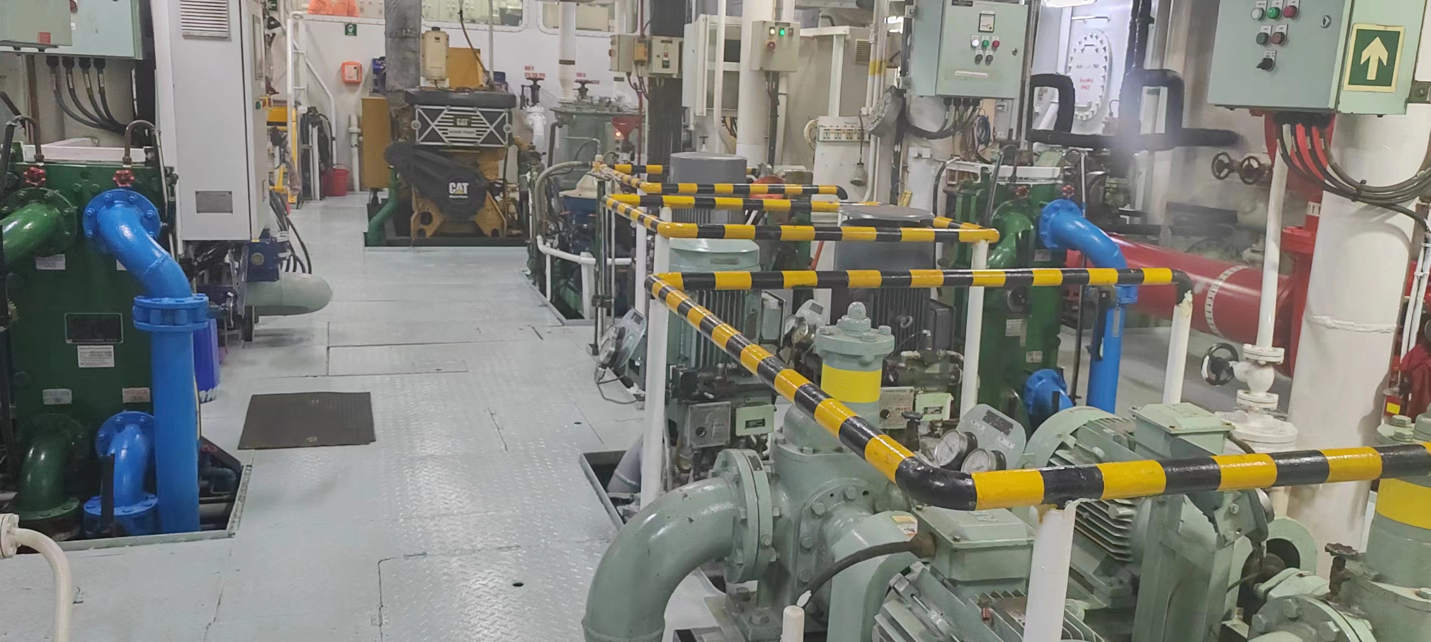 出售5222 马力三用拖轮