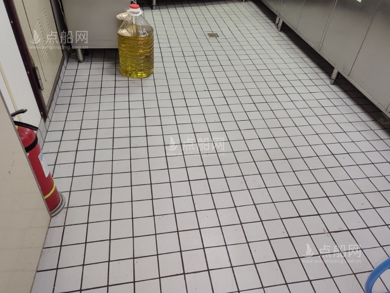 出售5222 马力三用拖轮