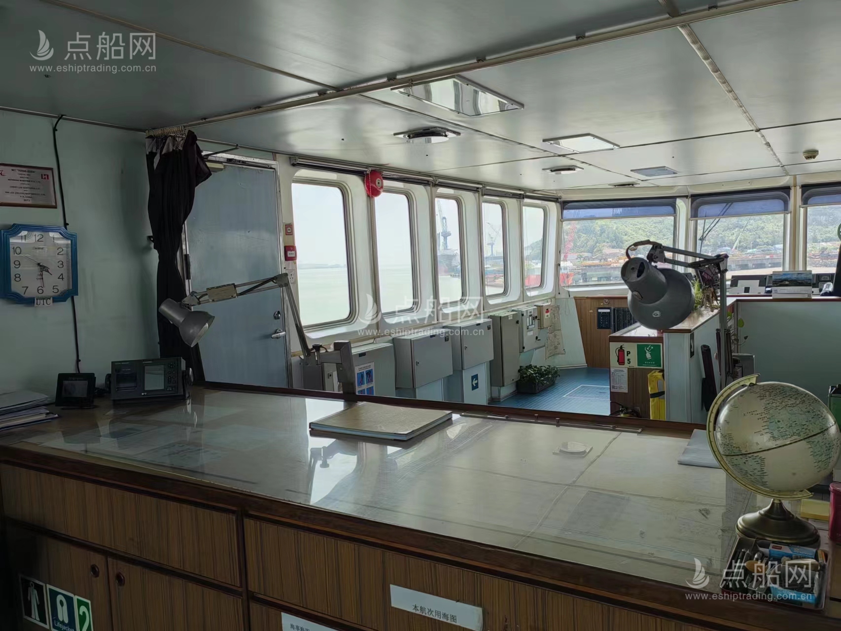 出售5222 马力三用拖轮