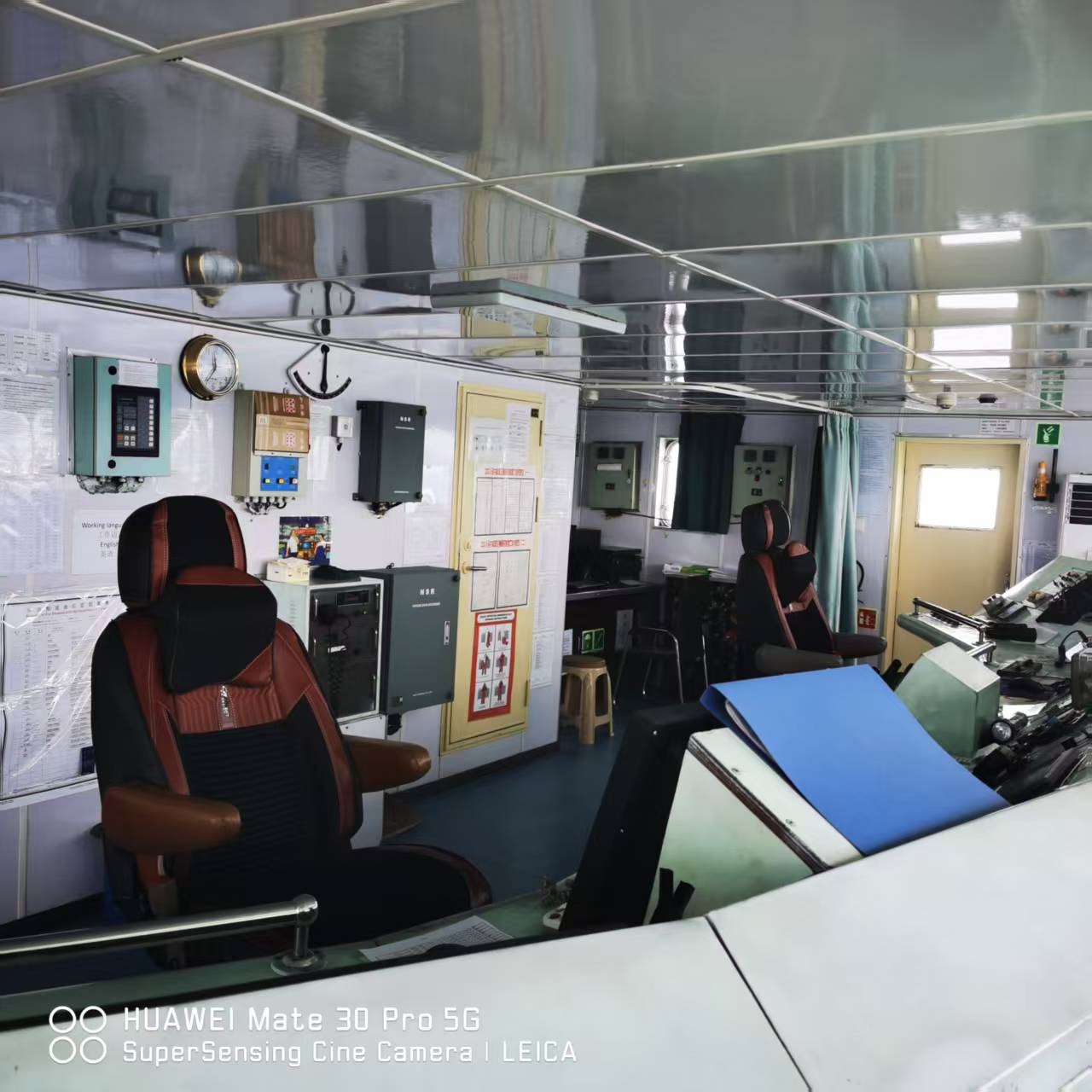 出售13830吨散货船