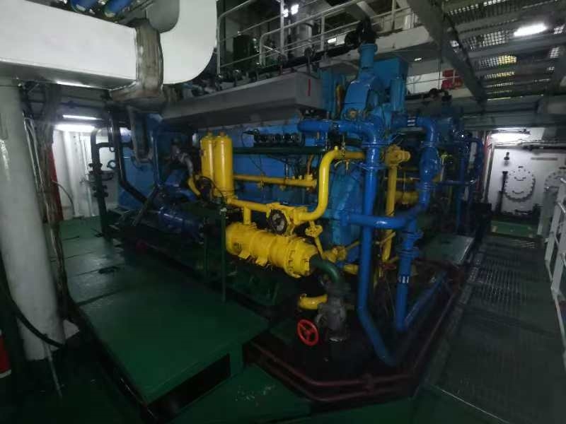 出售11210吨成品油船