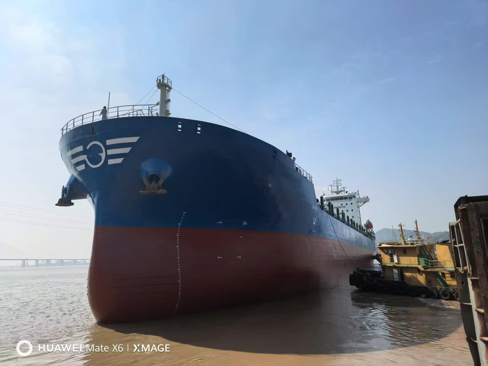 出售1354箱集装箱船