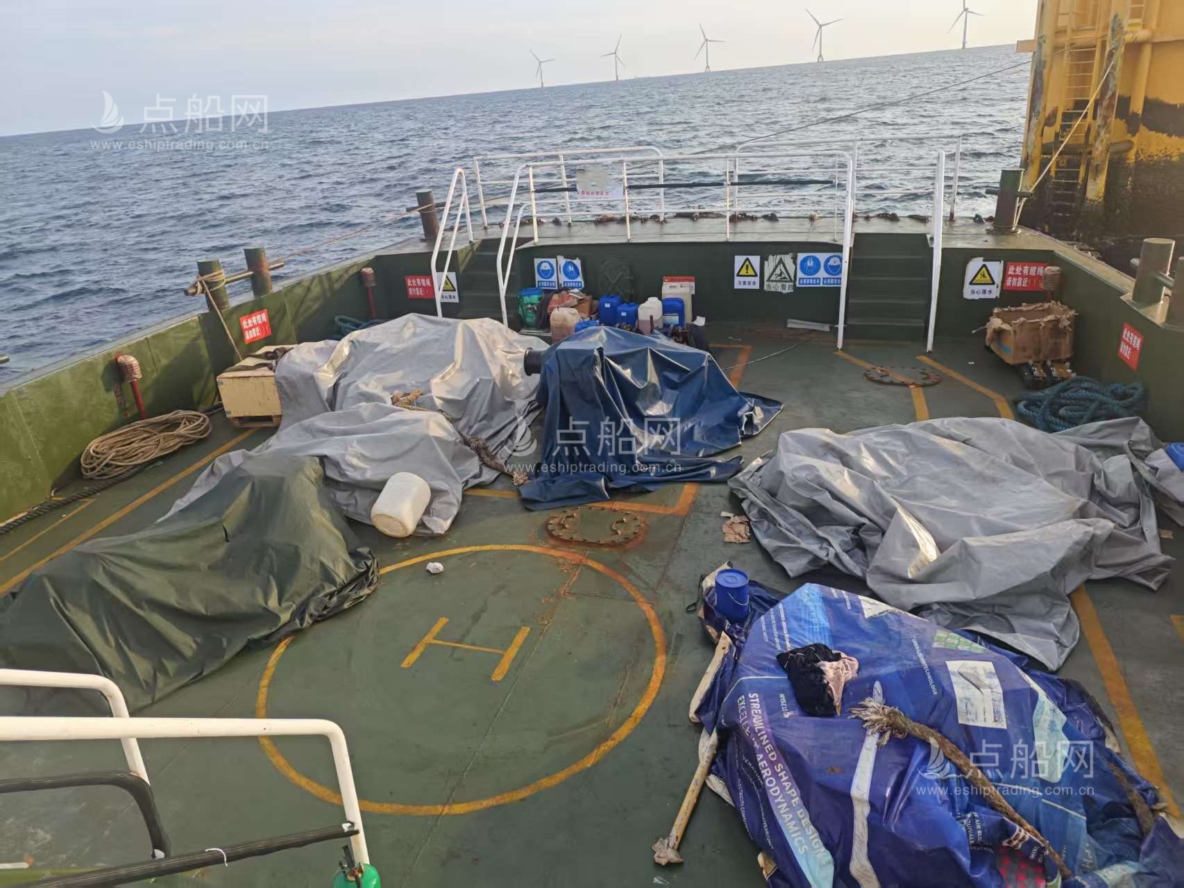 出售12人风电运维船
