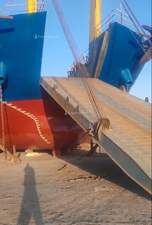 5060 T Deck Barge /LCT For Sale