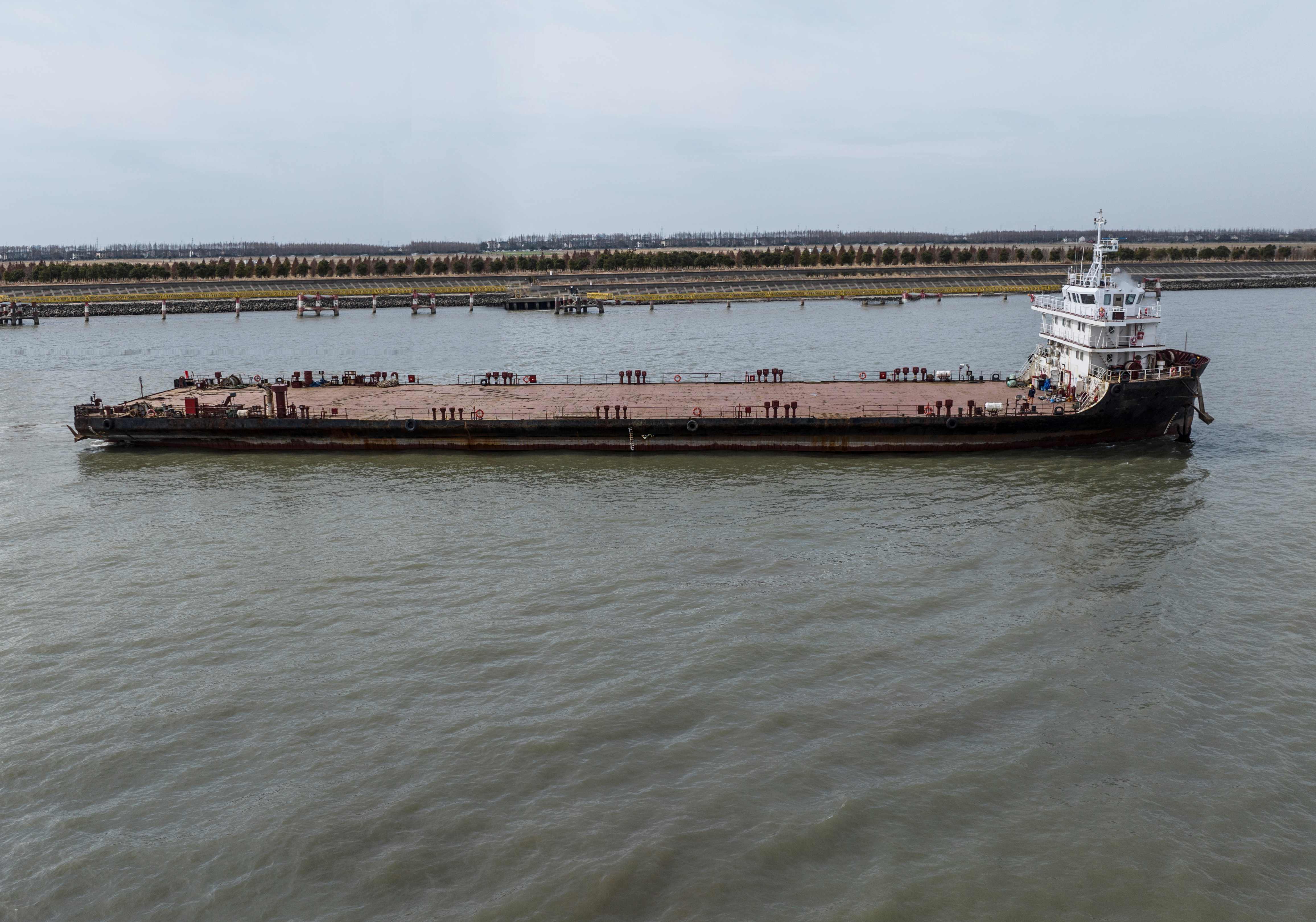 出售4612吨甲板货驳