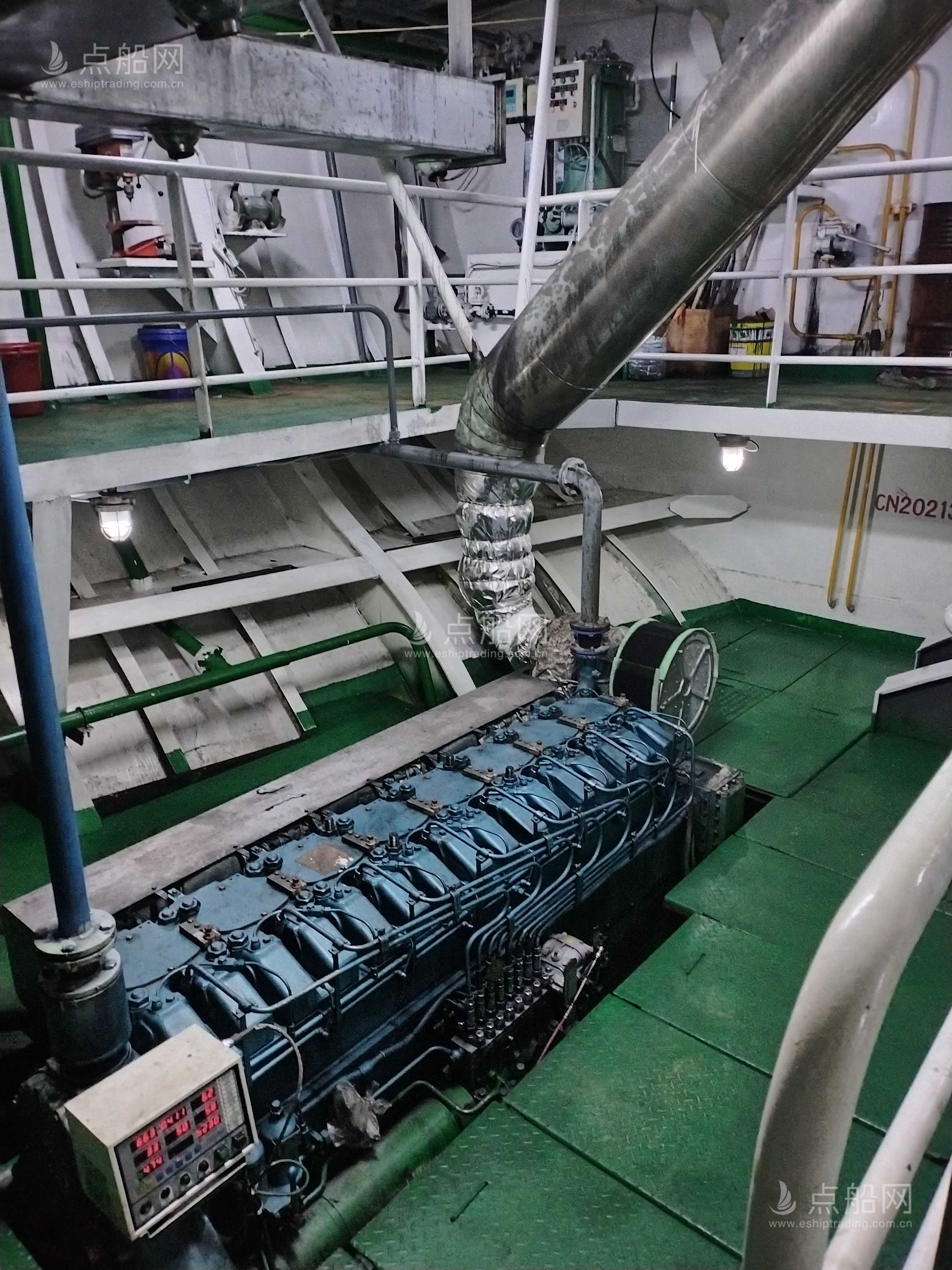 出售5017吨甲板货驳