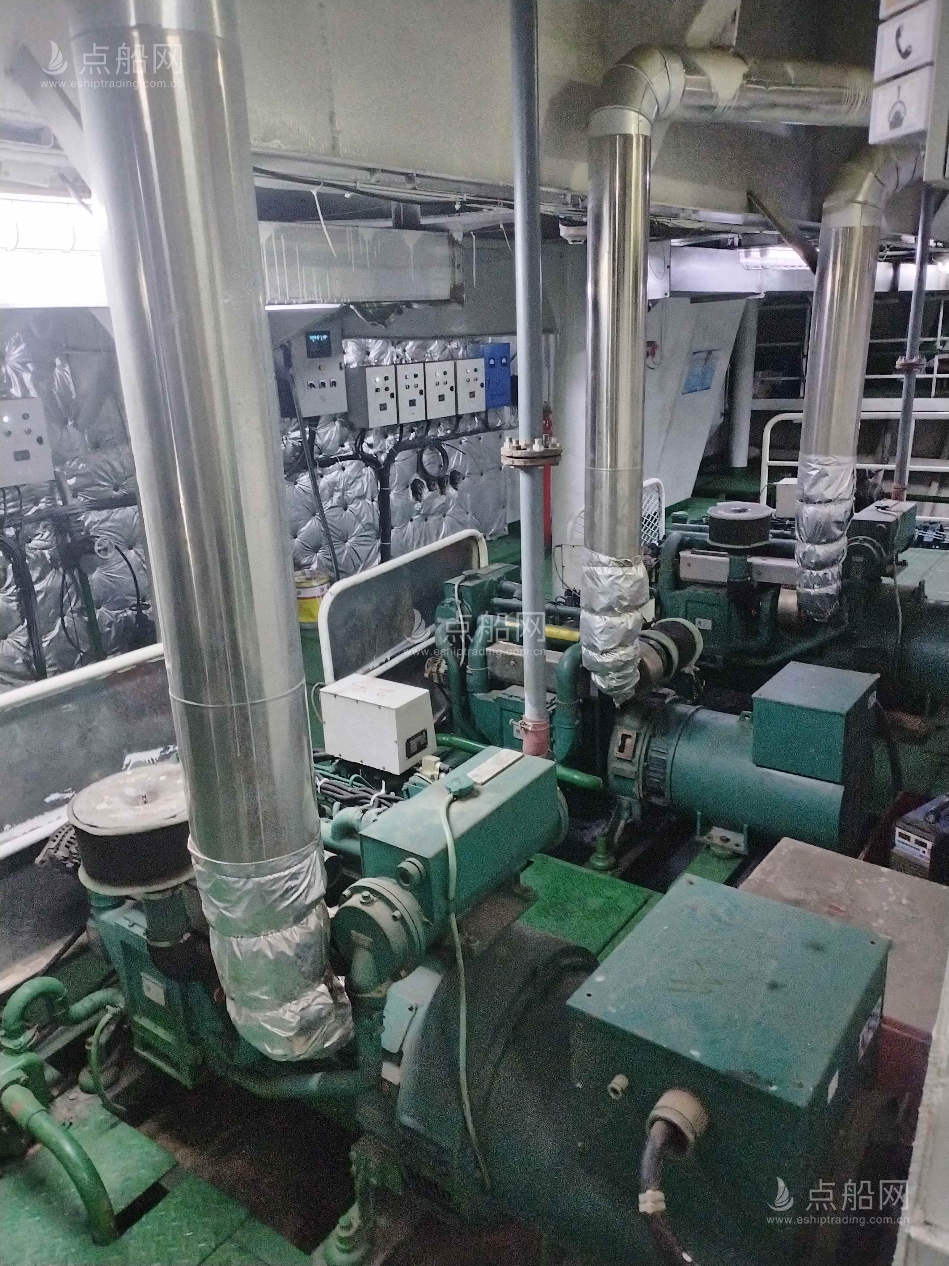 出售5017吨甲板货驳