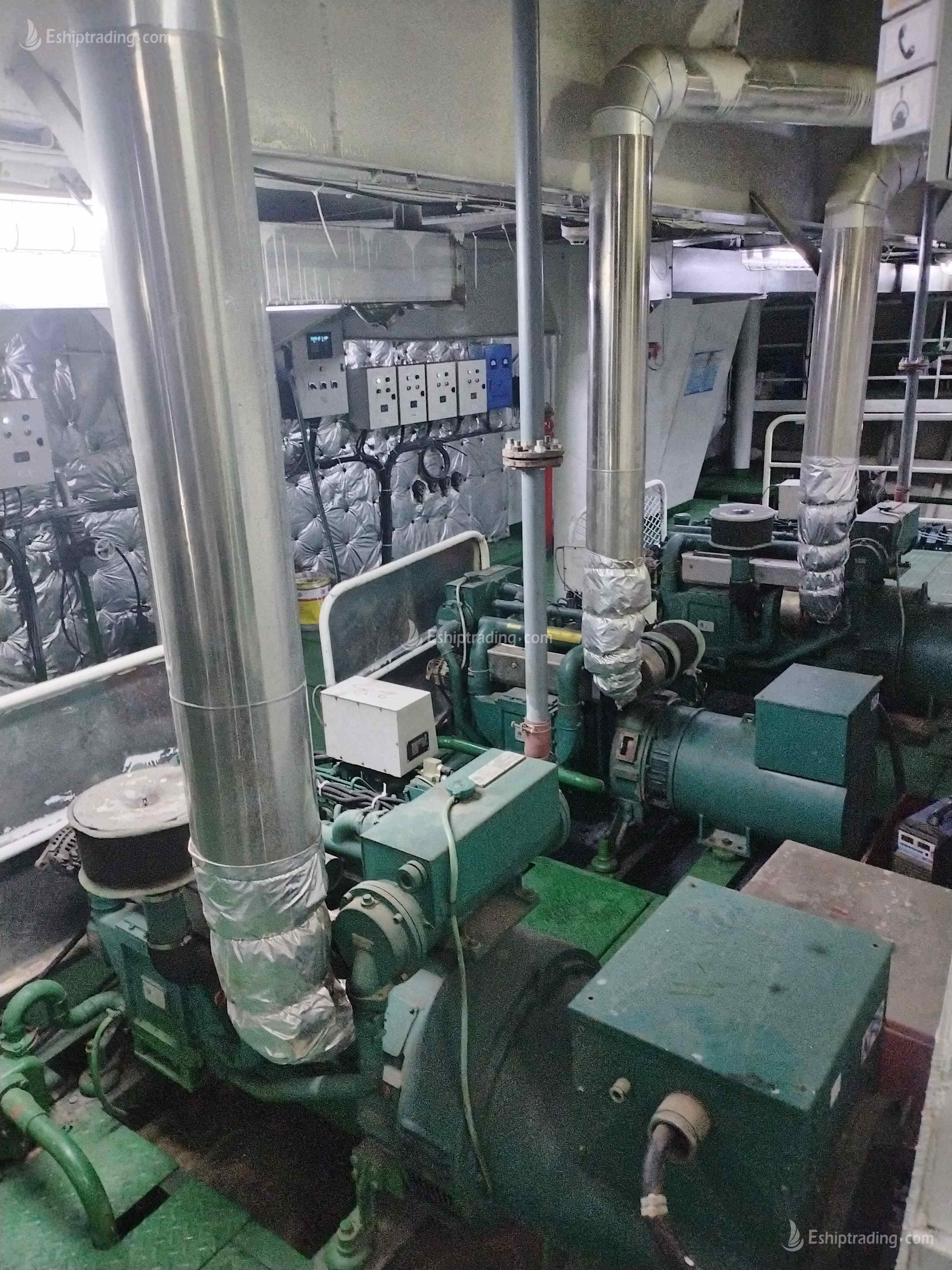 5017 T Deck Barge /LCT For Sale