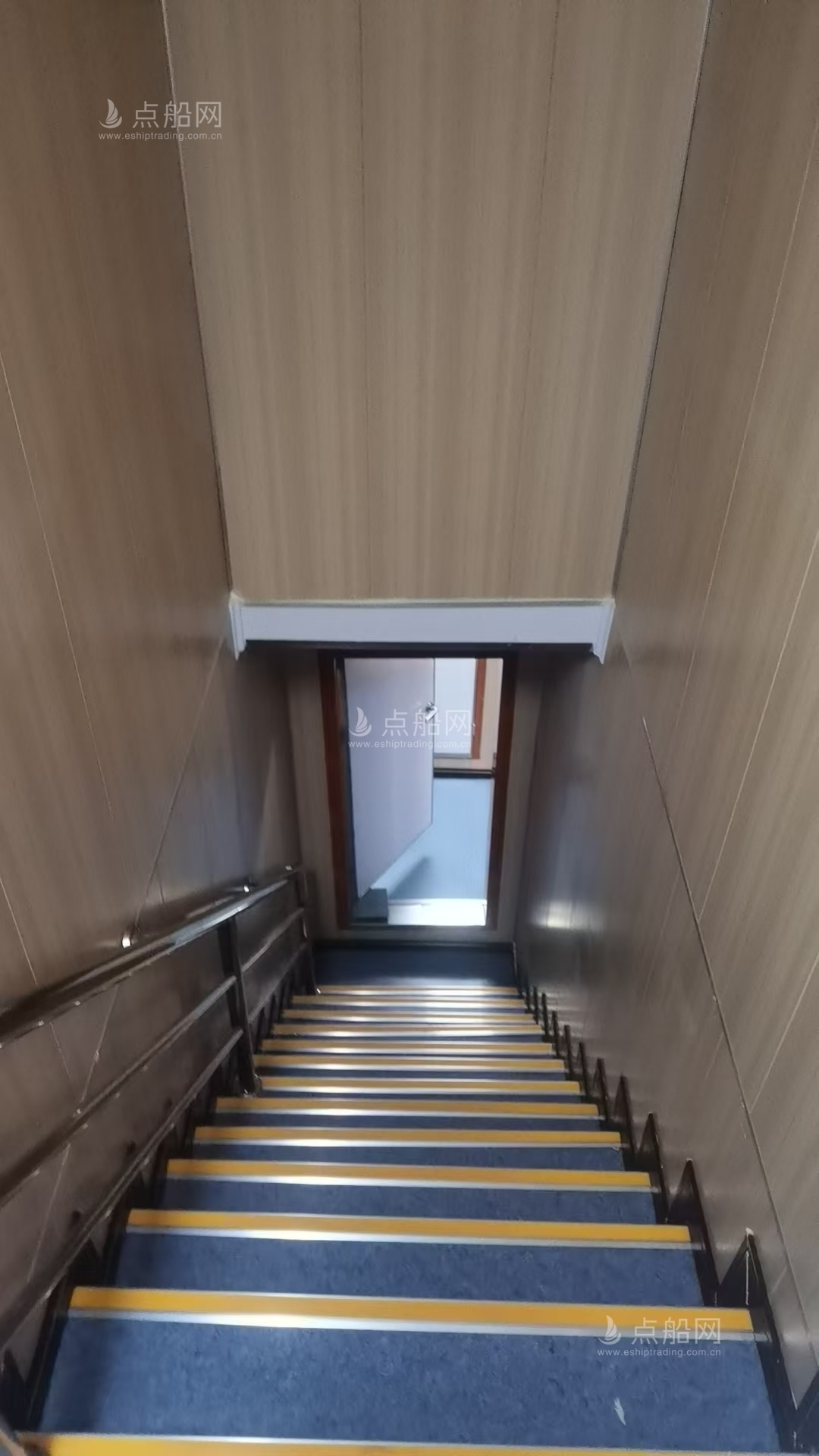 出售9721吨散货船