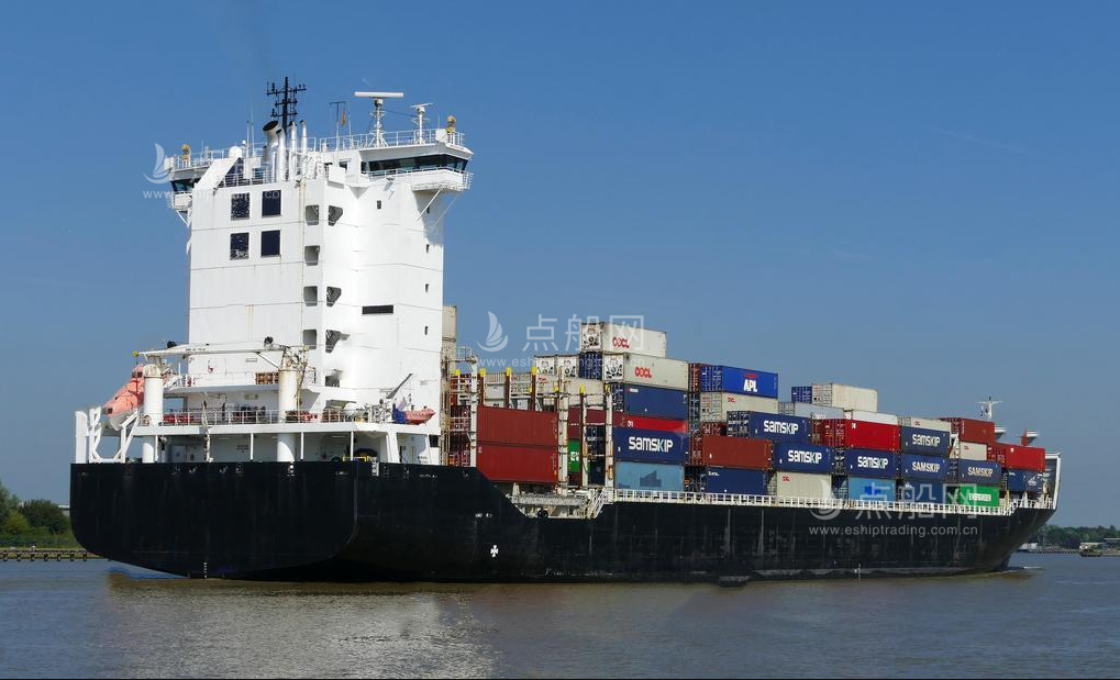 出售1638箱集装箱船