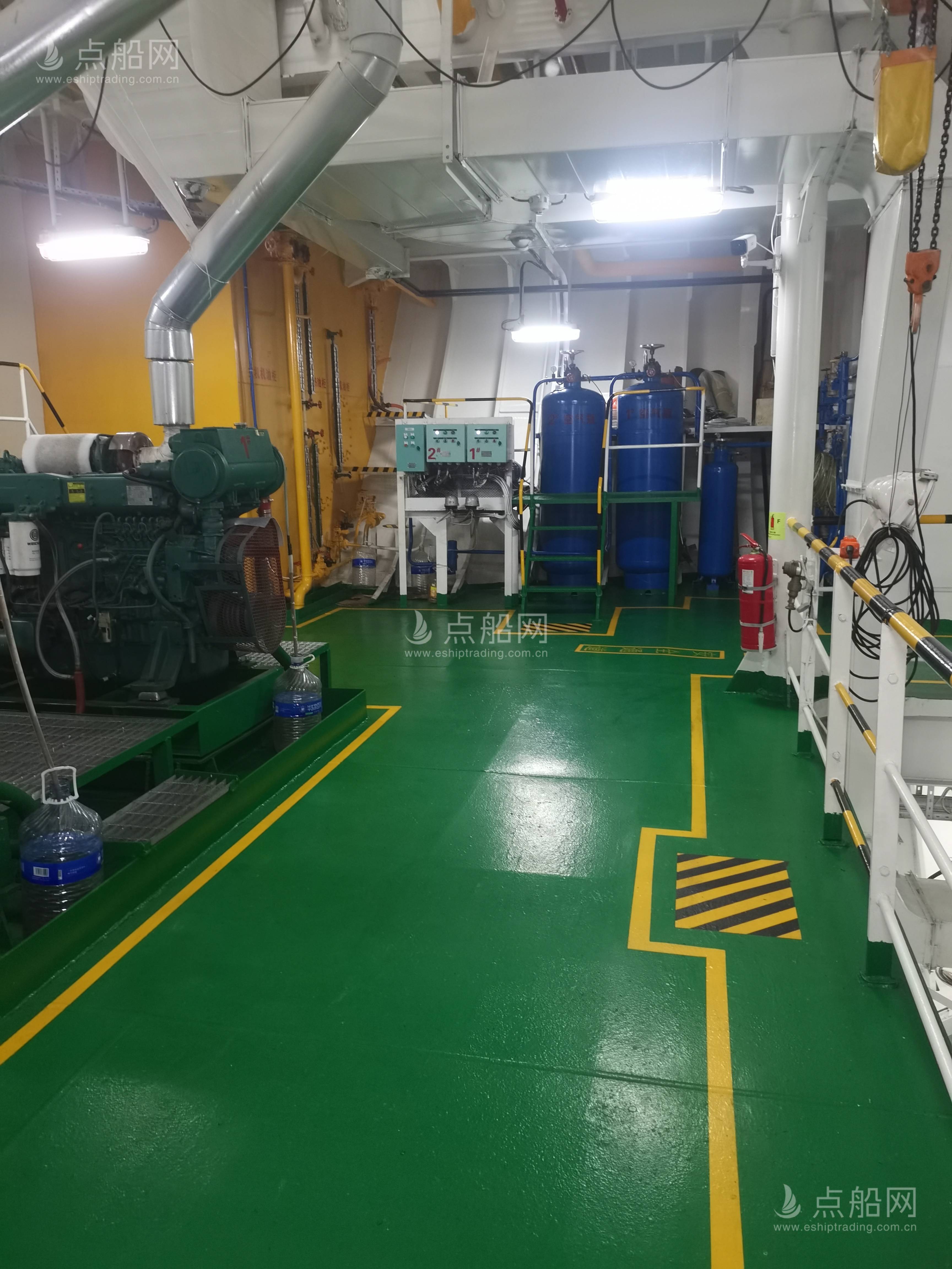 出售7491吨散货船