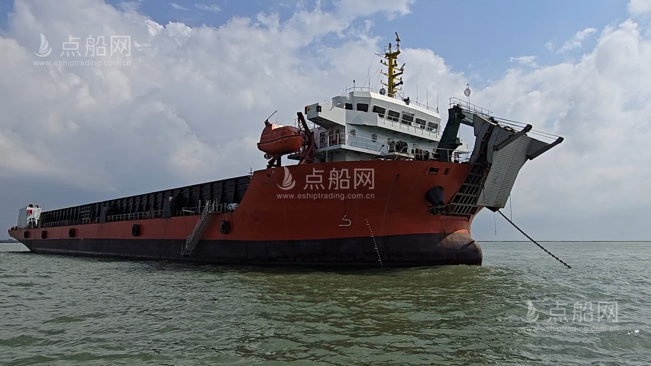 出售11564吨甲板货驳