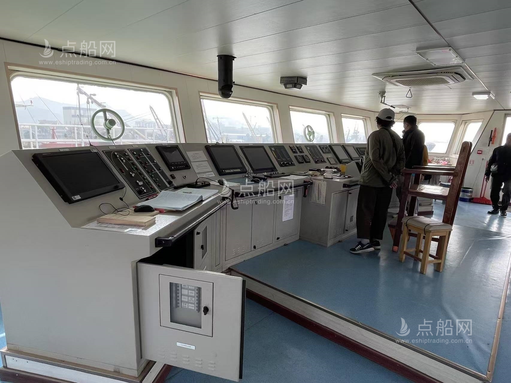 出售11372吨甲板货驳