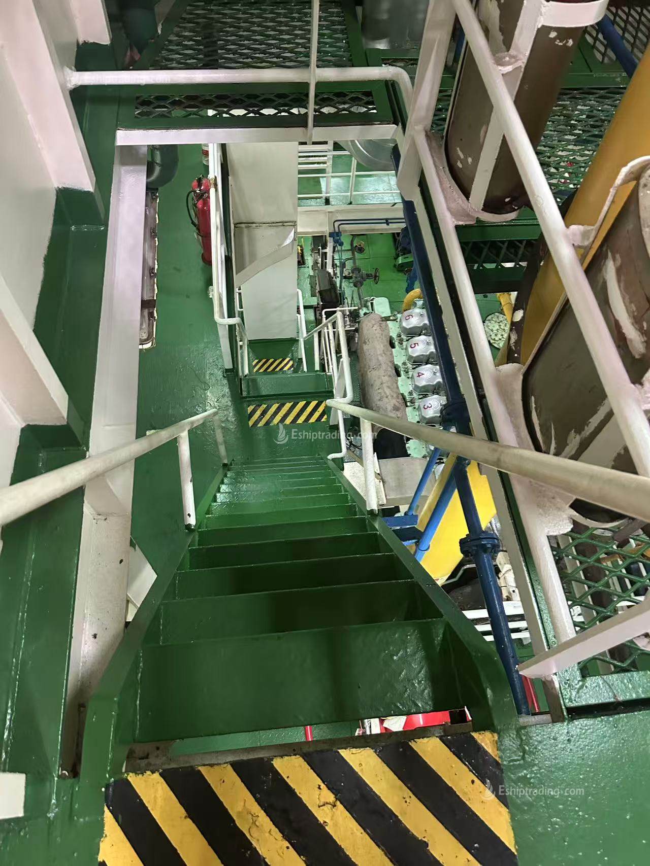 10500 T Product Oil Tanker For Sale