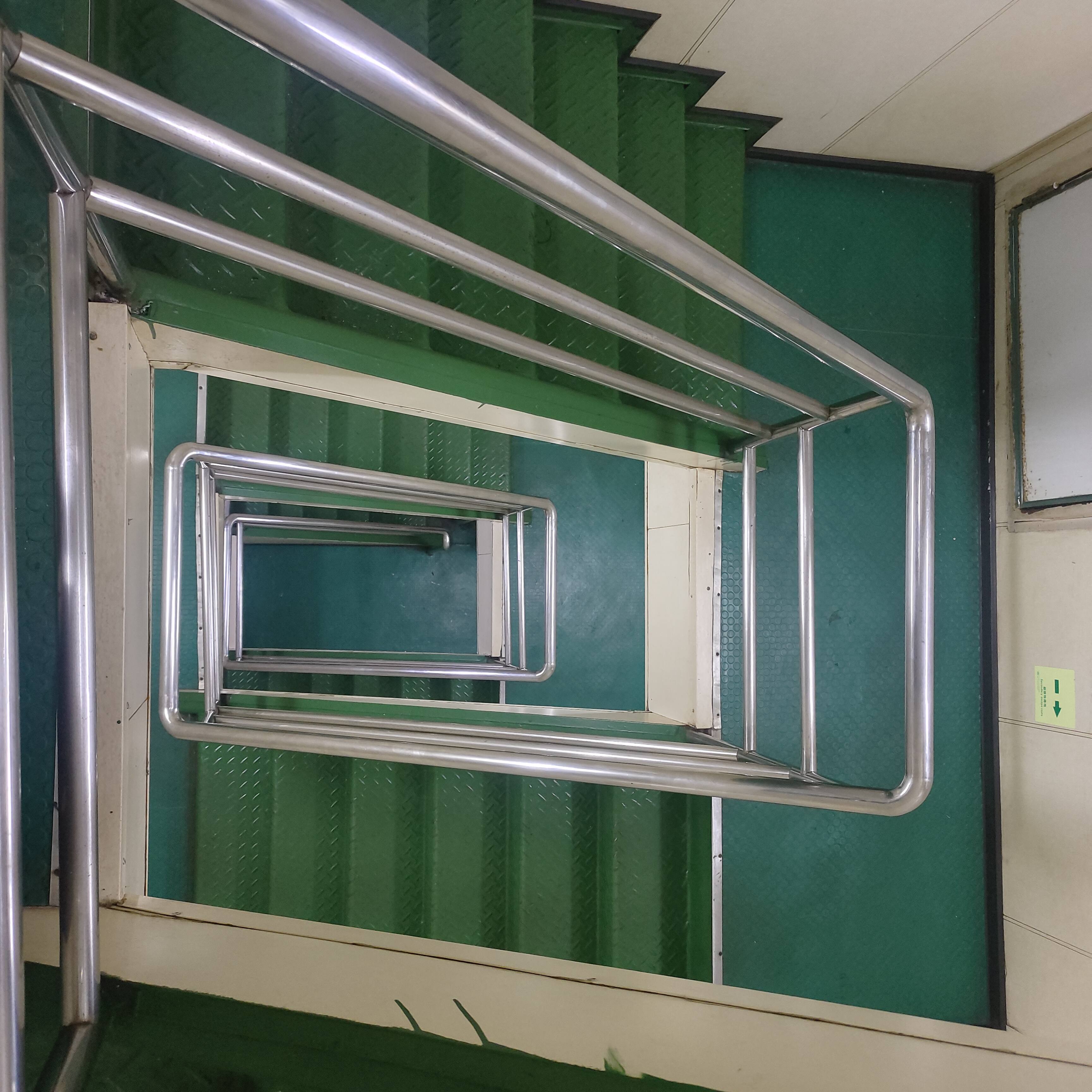 出售26530吨散货船