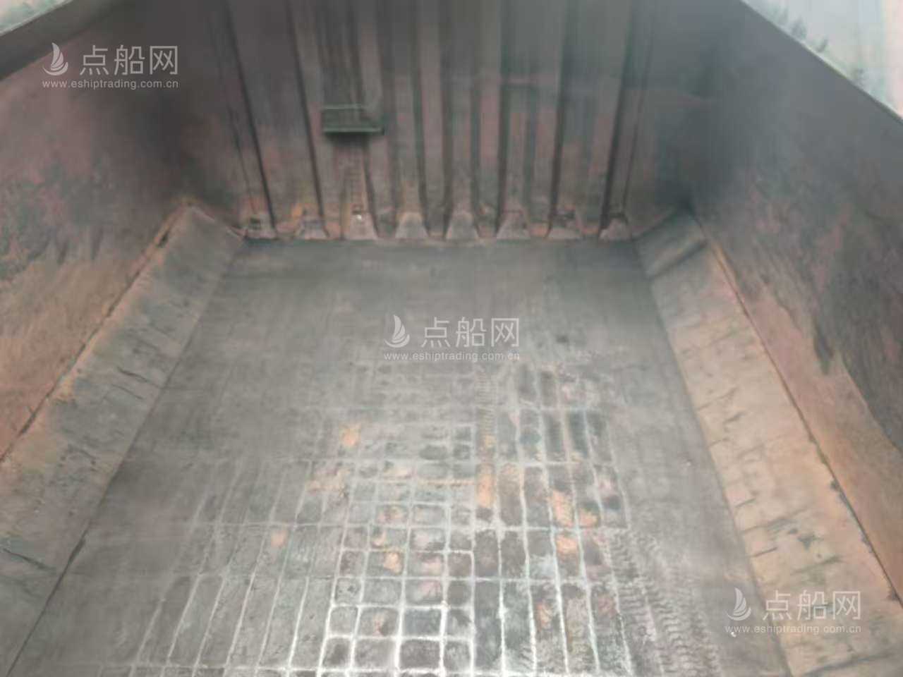 出售26530吨散货船