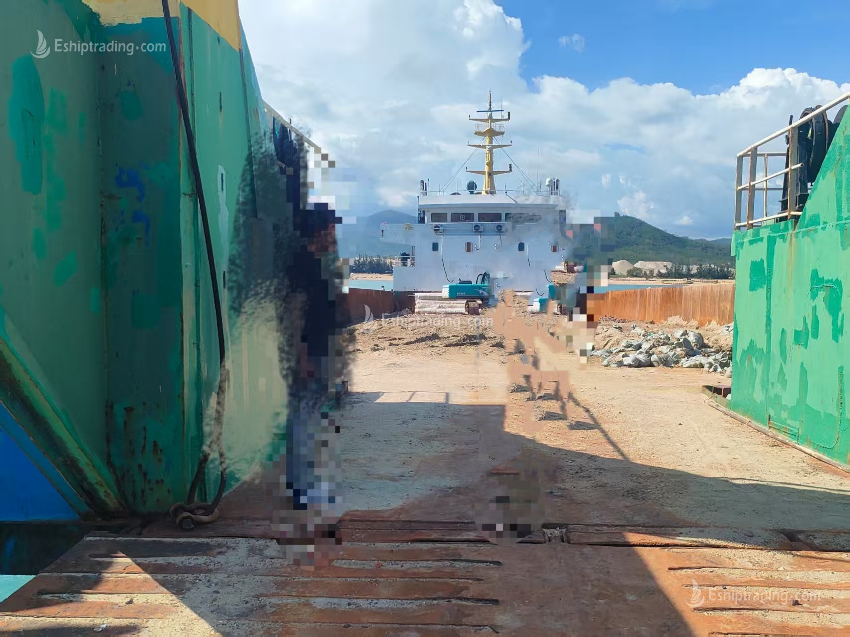 2131 T Deck Barge /LCT For Sale