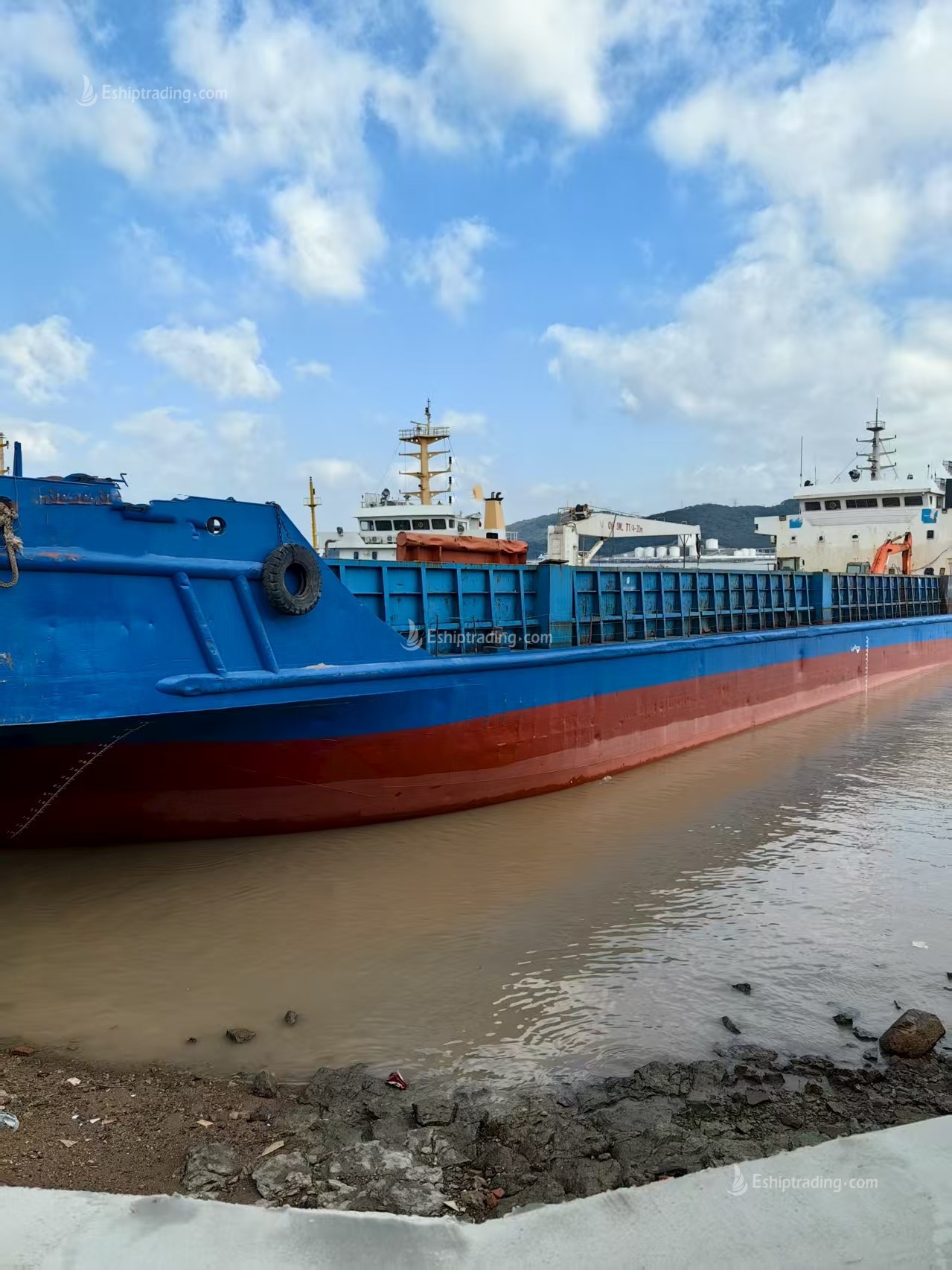 2940 T Deck Barge /LCT For Sale