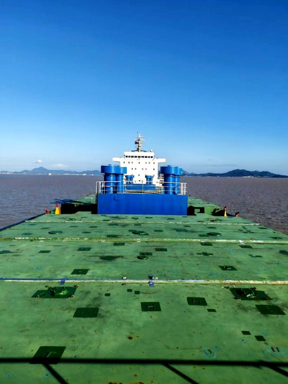 出售25000吨散货船