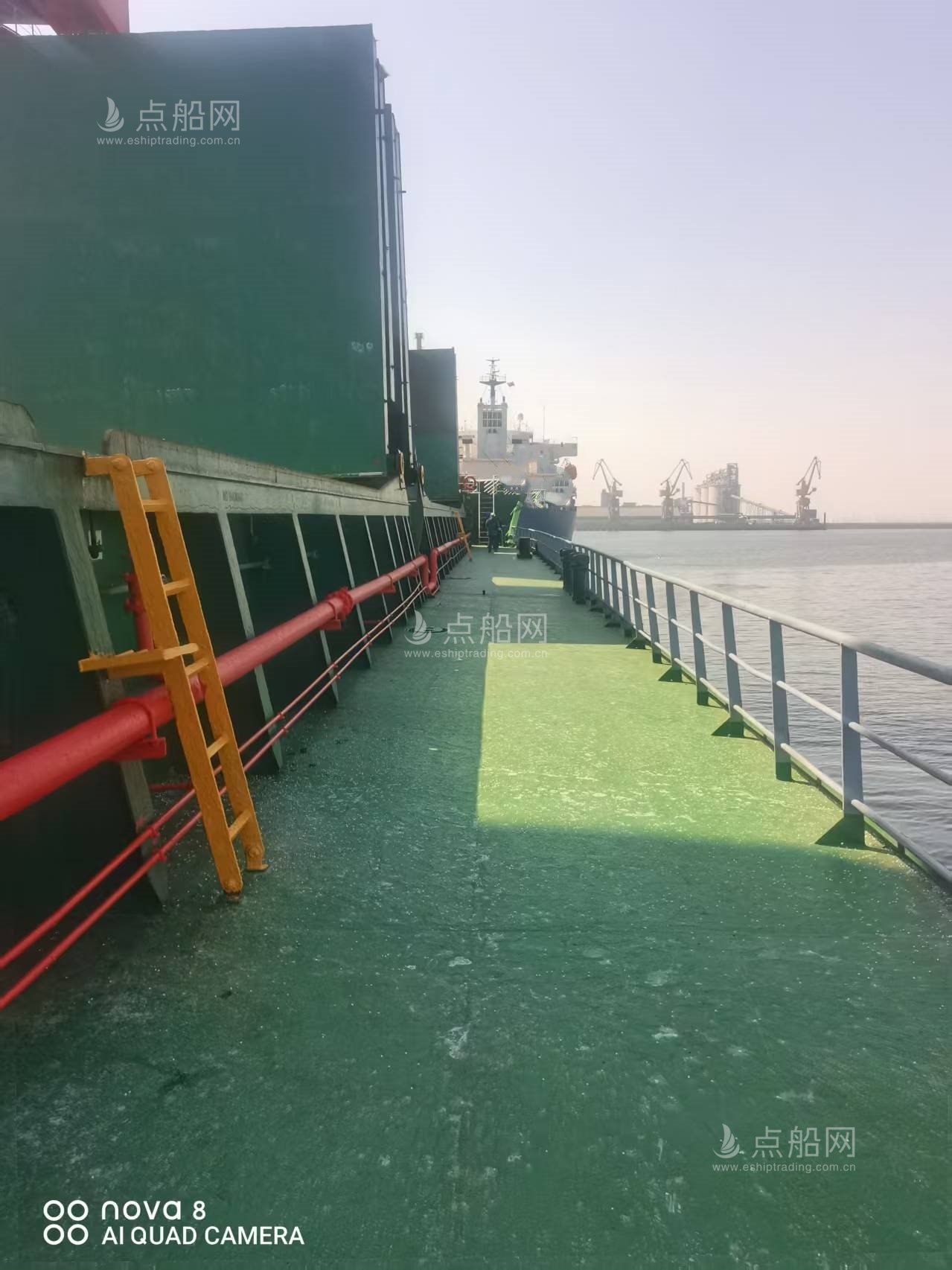 出售11065吨散货船