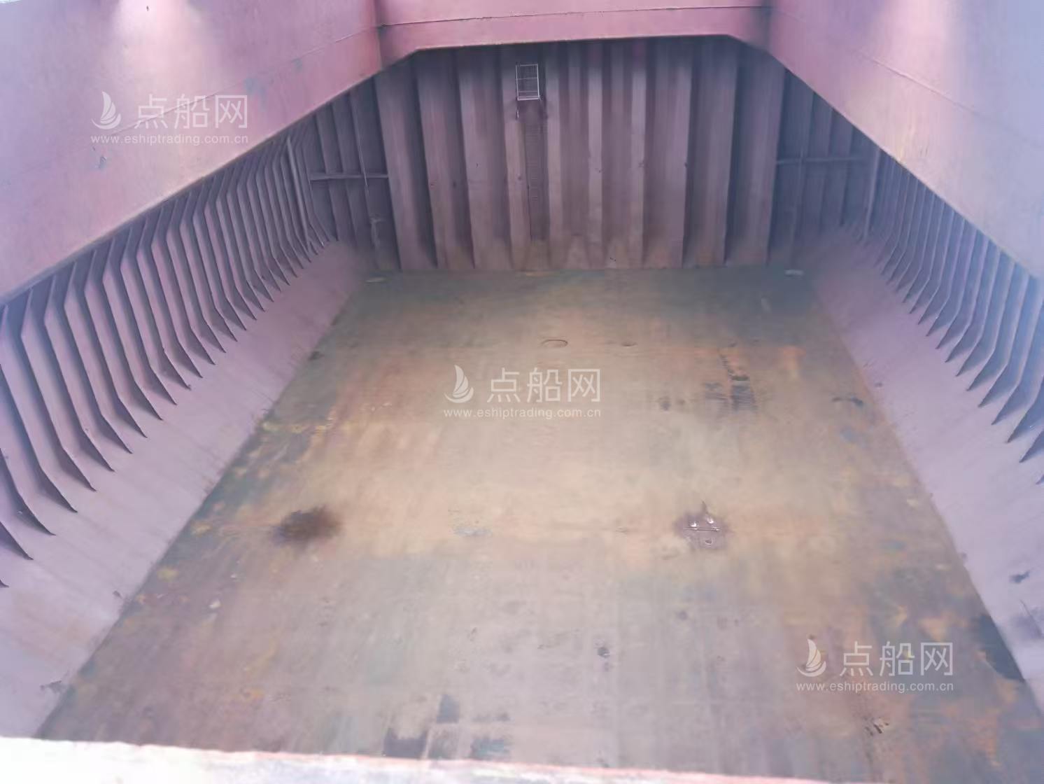 出售11065吨散货船