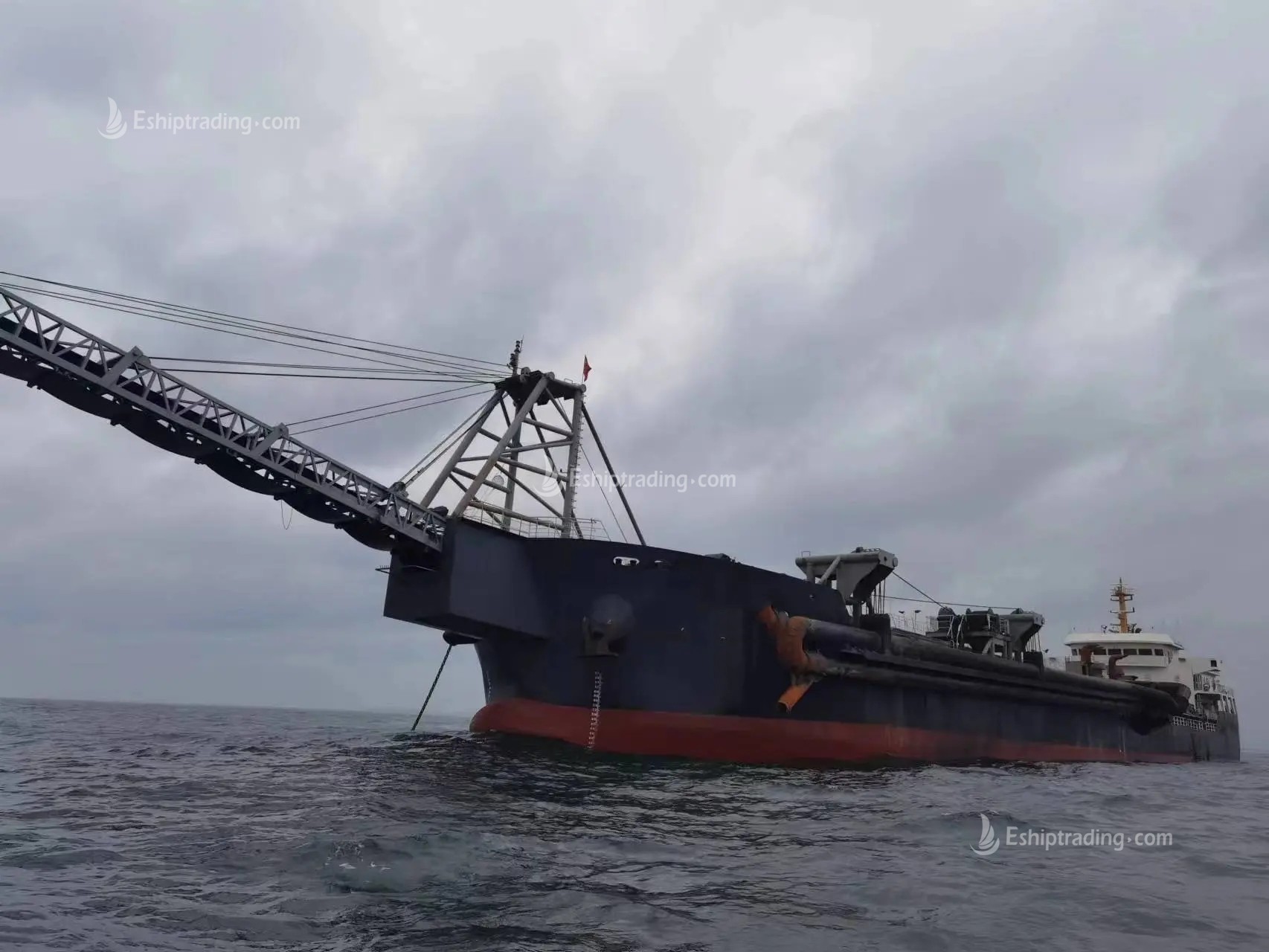 8162 T Self Suction-Unloading Sand Carrier  For Sale