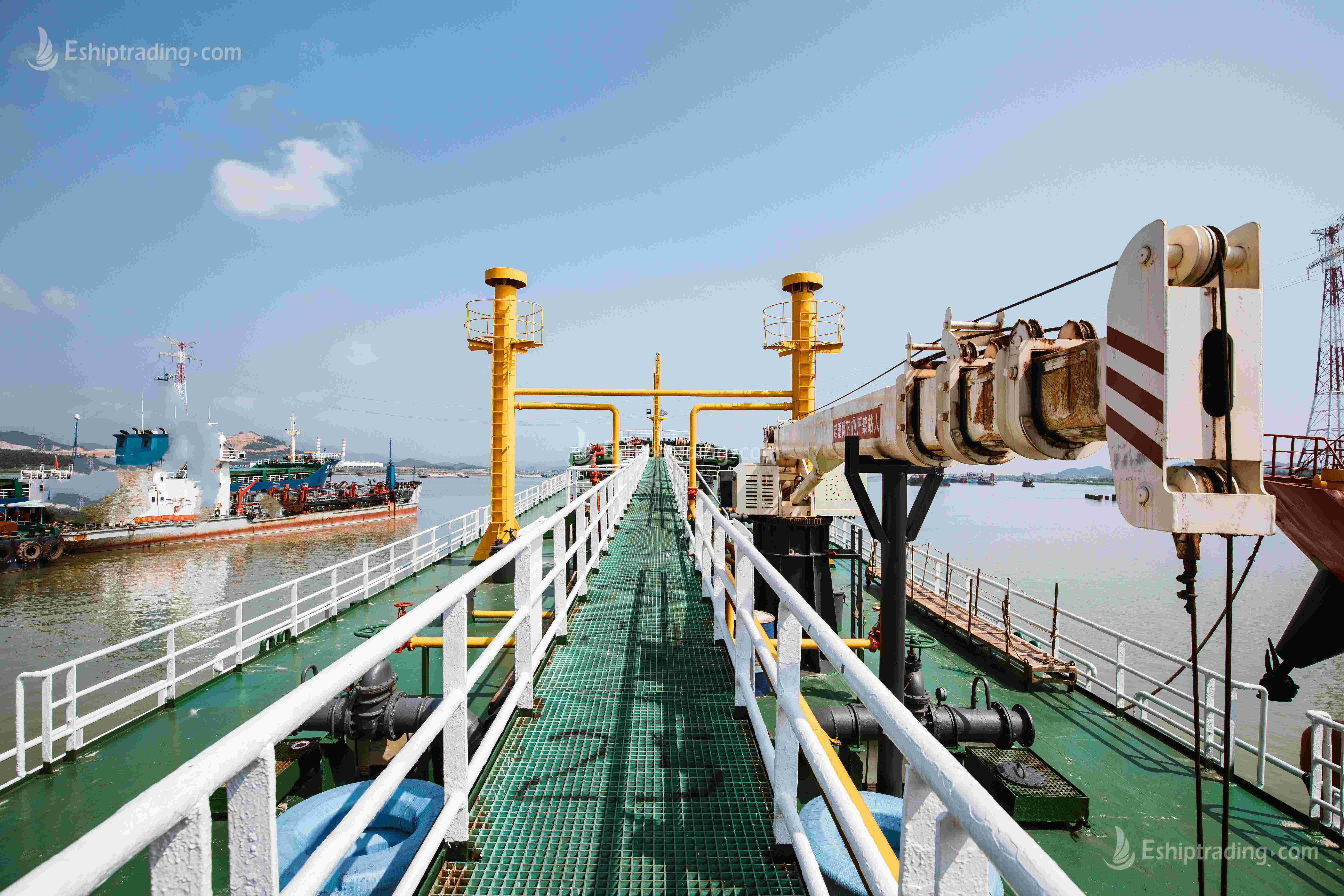 4600 T Product Oil Tanker For Sale